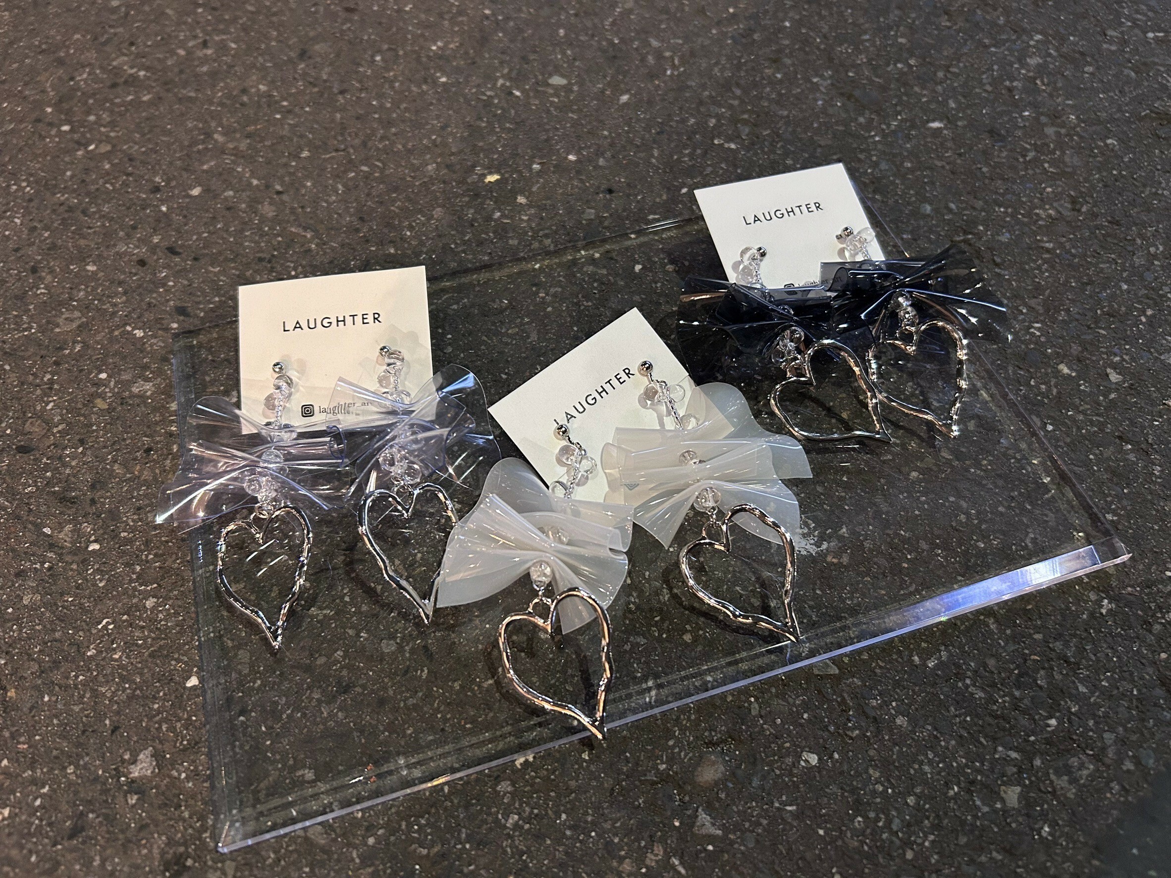 [LAUGHTER] ribbon heart pvc