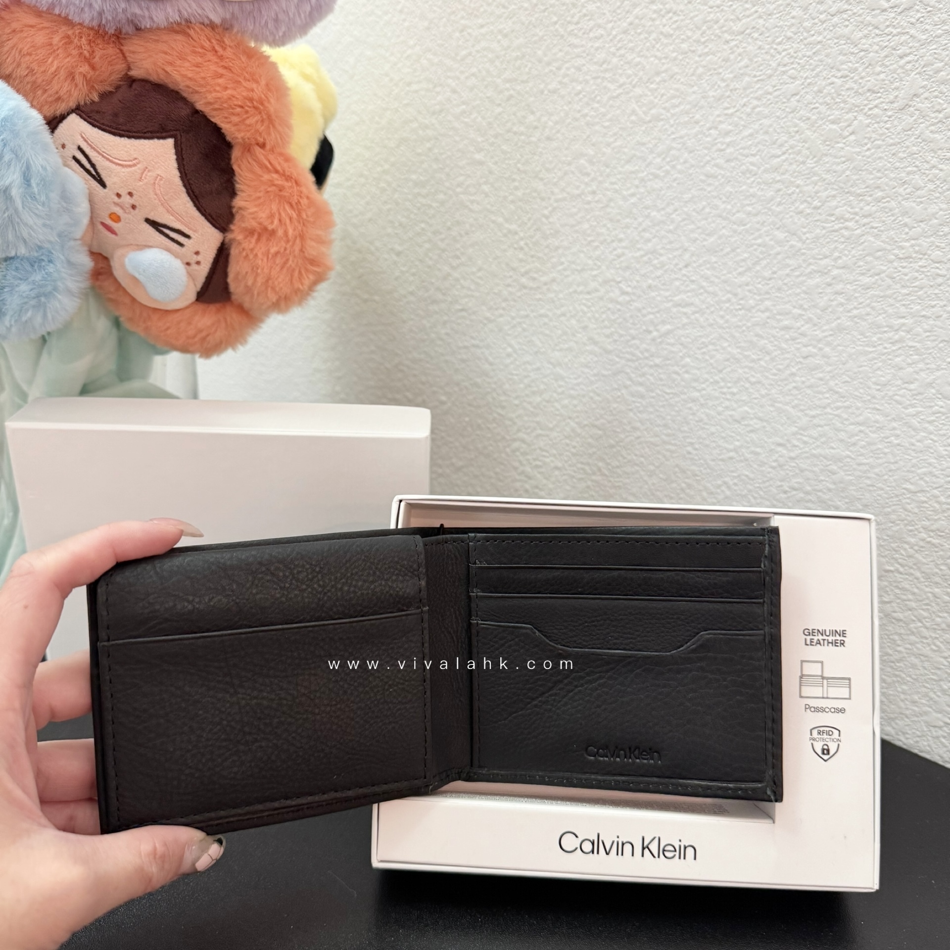 Calvin Klein - Passcase ID Wallet (Pebble Leather)