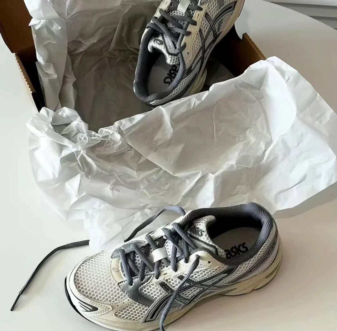 ASICS GEL-1130 奶油灰銀 復古跑鞋