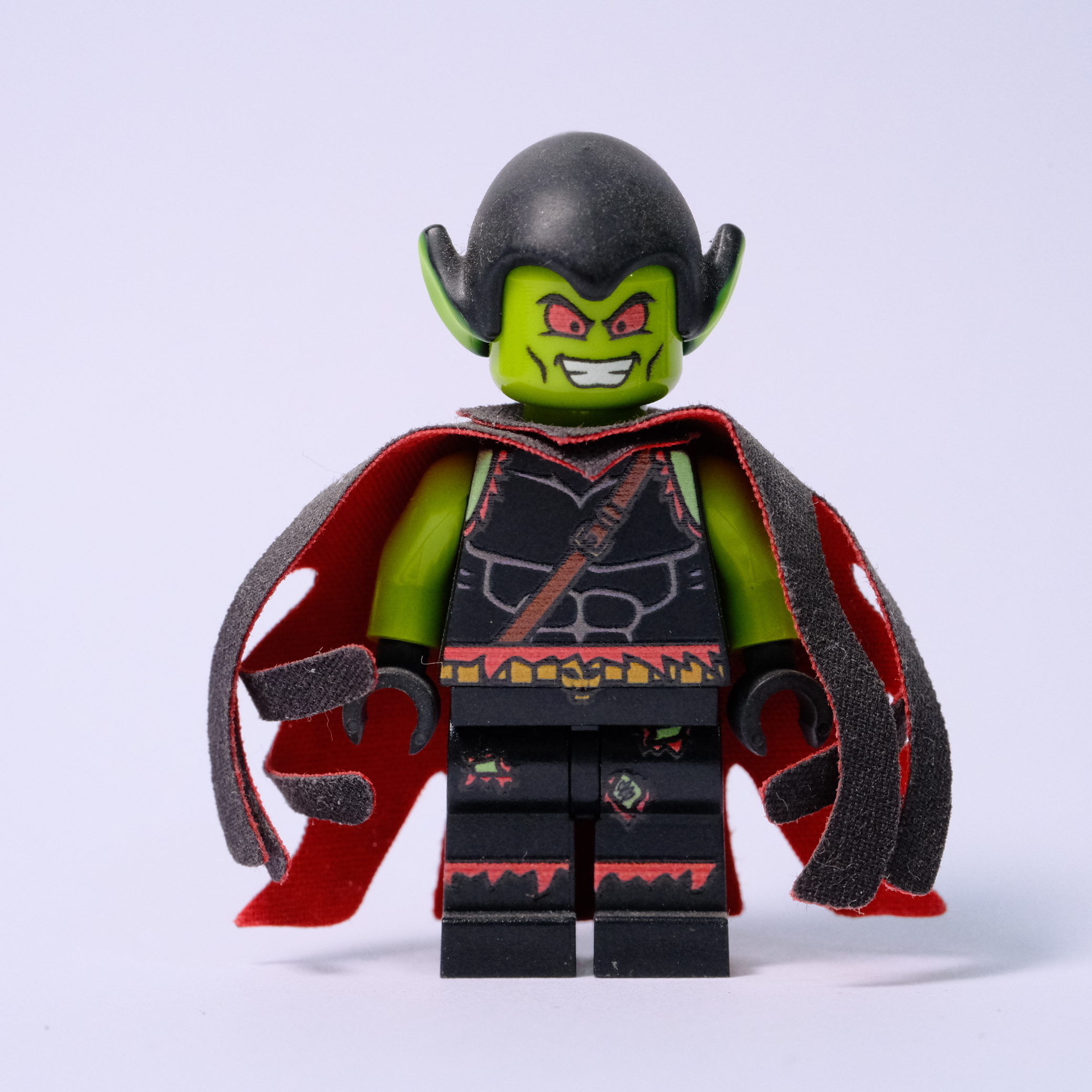 展示品人偶 DEMOGOBLIN