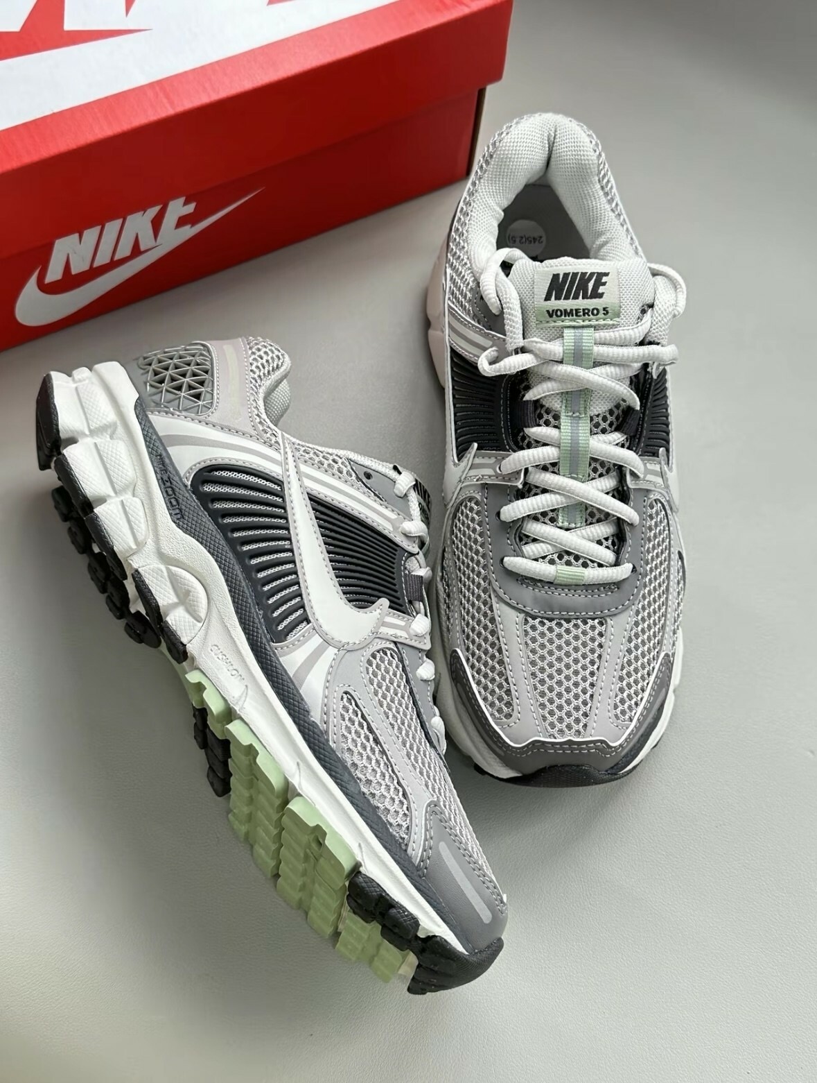 NIKE ZOOM VOMERO 5 煙灰 黑 綠 復古 Y2K 女鞋 FB8825-001