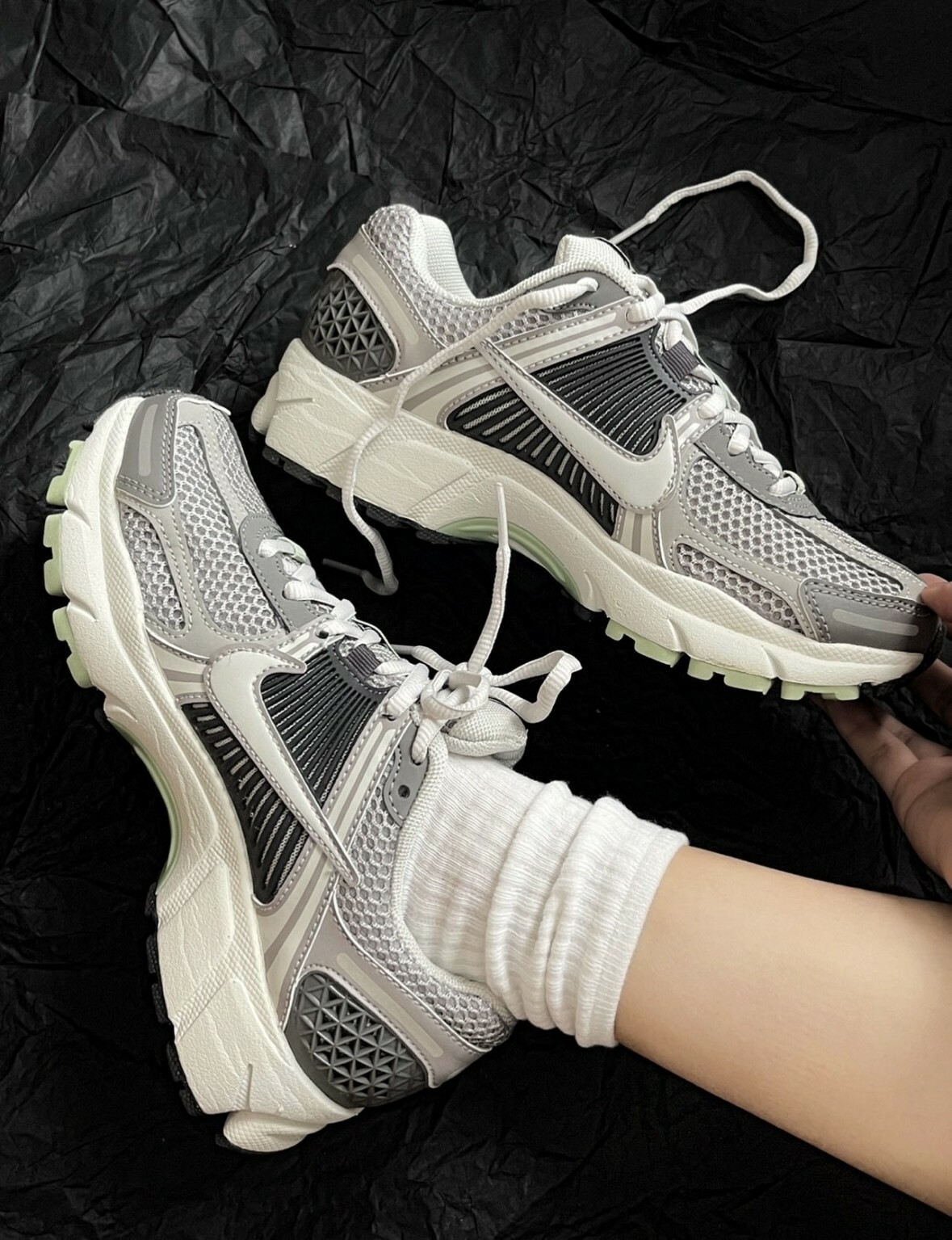 NIKE ZOOM VOMERO 5 煙灰 黑 綠 復古 Y2K 女鞋 FB8825-001