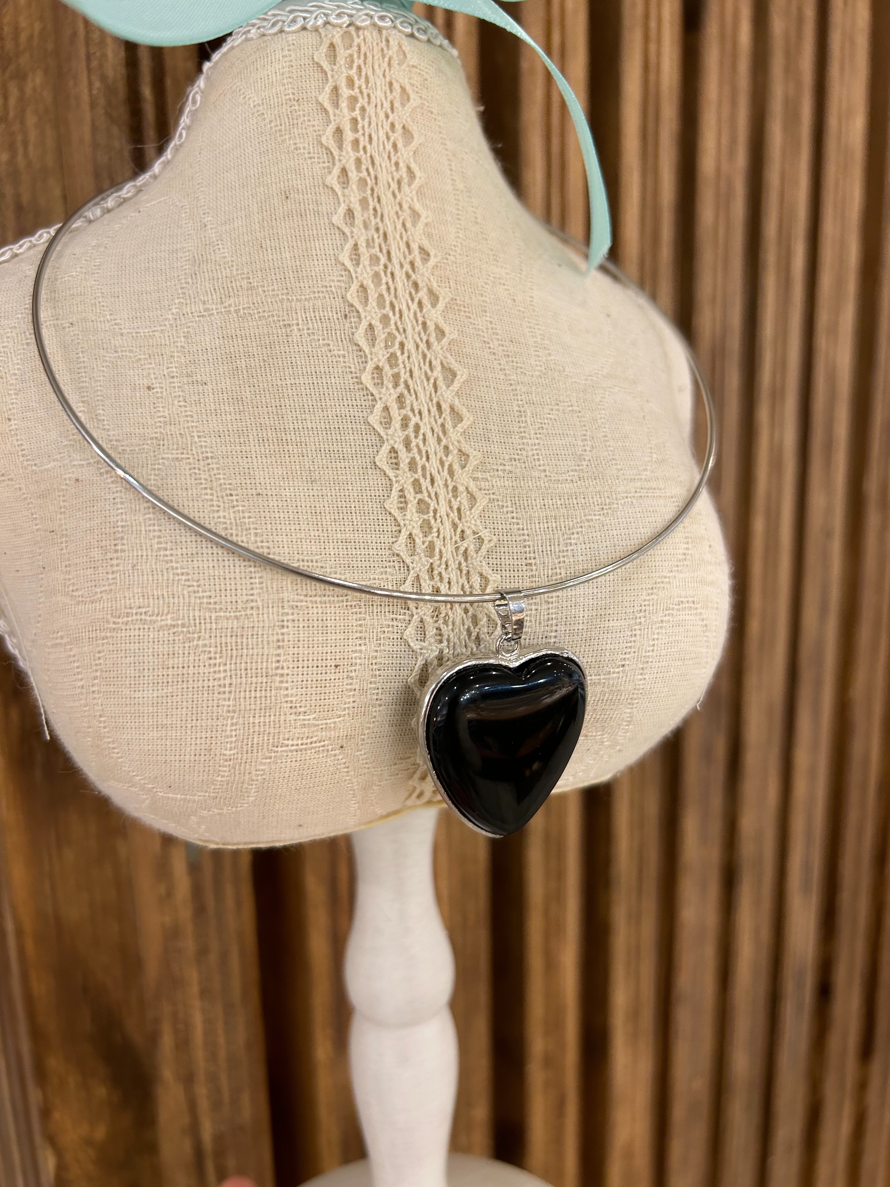 [Chouette Me.] BLACK heart necklace | NO.173