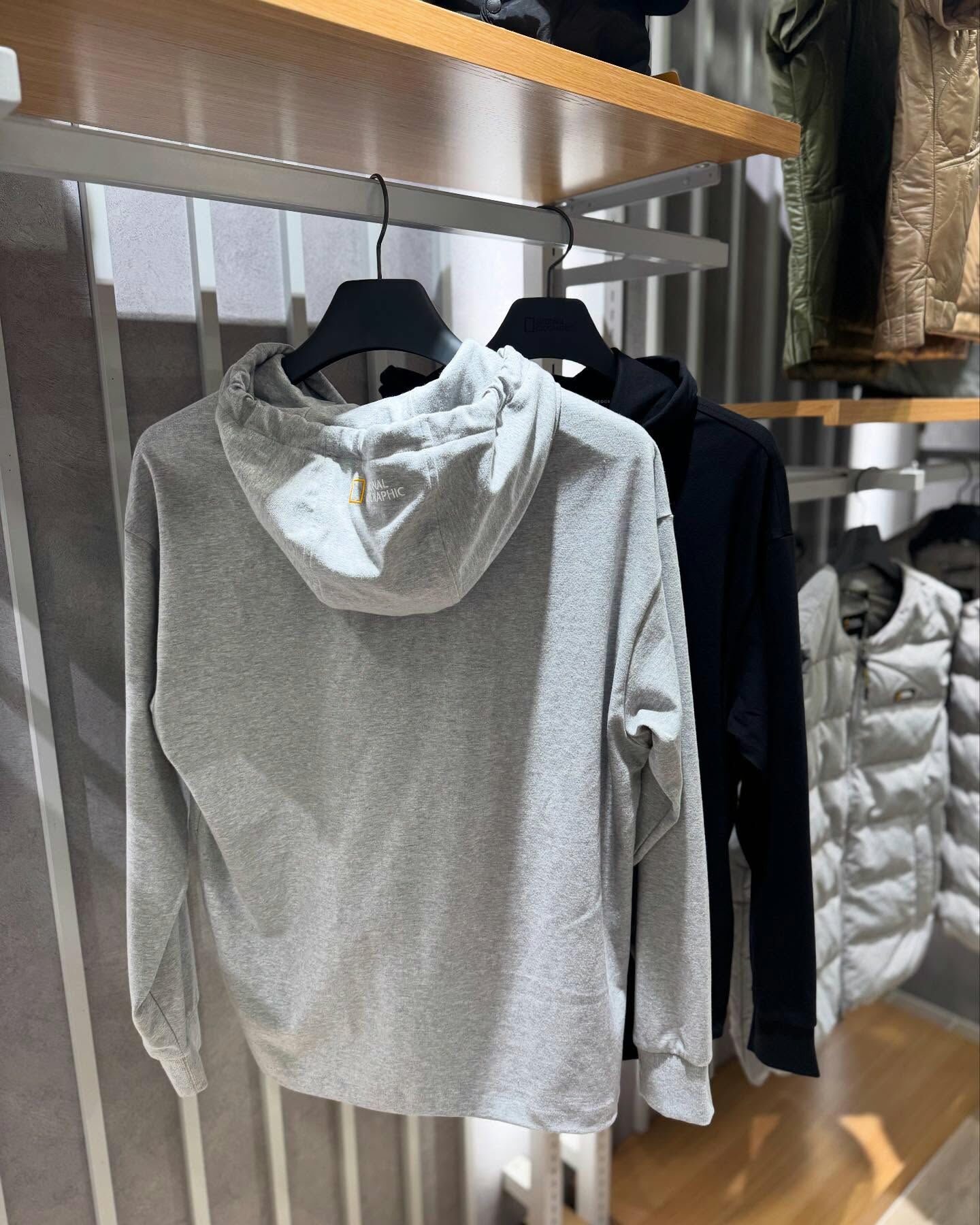 【代購】 NATIONAL GEOGRAPHIC 國家地理 輕量 Daimaru Relax Fit 外套 N252UFT040