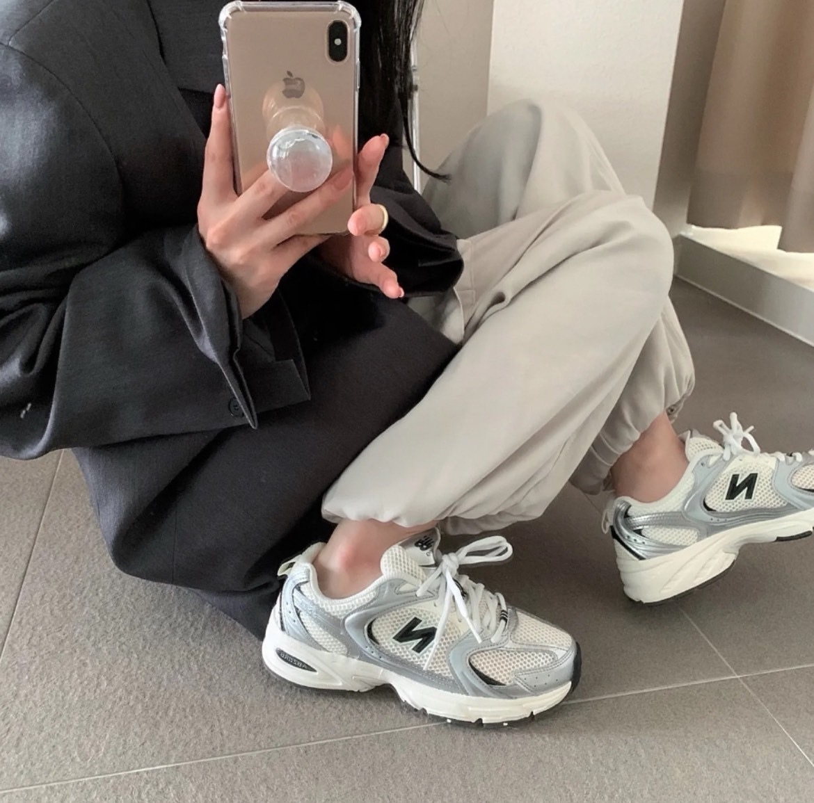 <IU著用款🤍> New Balance NB 530 Y2K 台灣未發售款 復古奶油銀 慢跑鞋 老爹鞋 銀黑色 MR530GMT