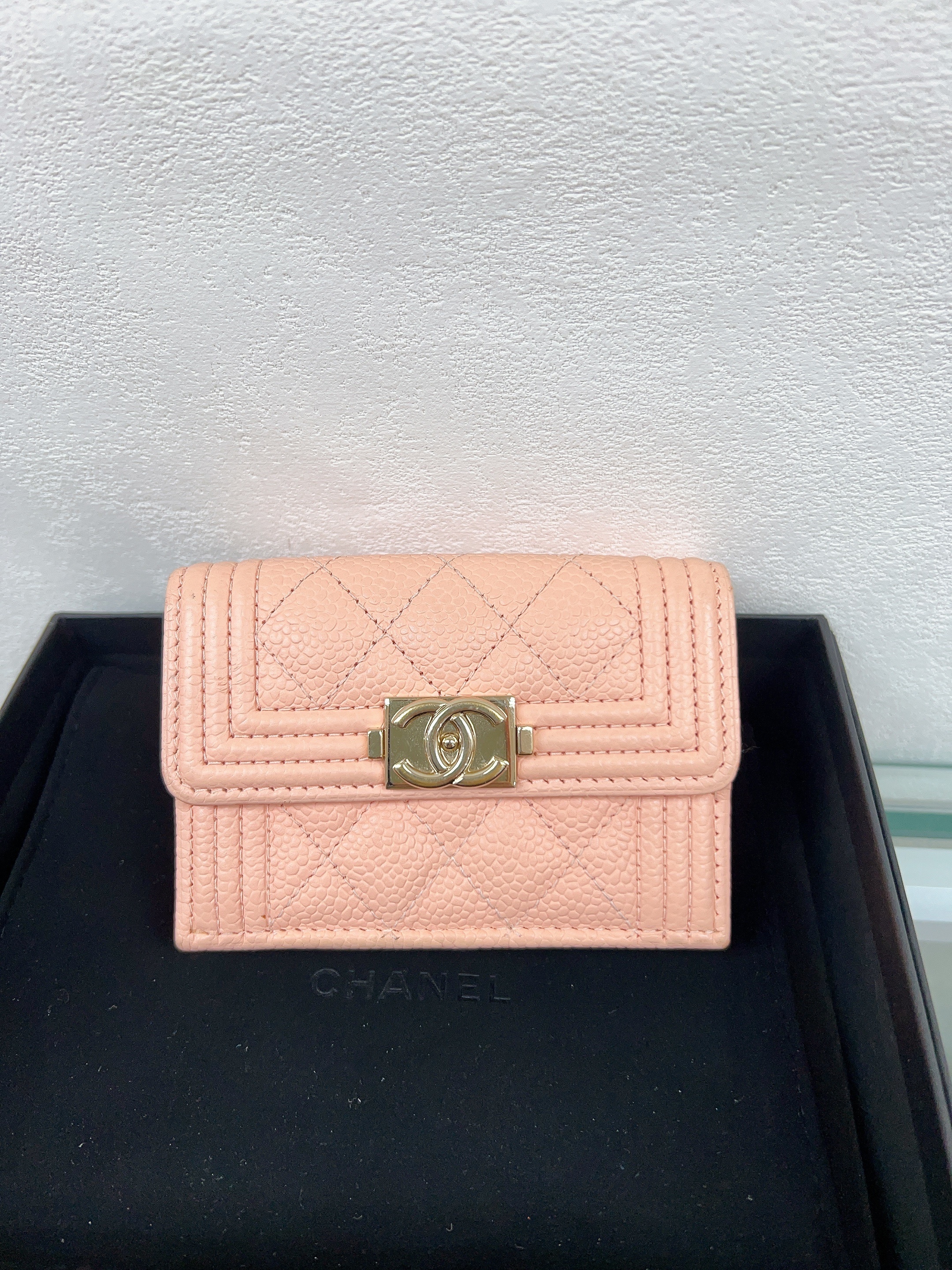 Chanel boy tri-fold wallet (peach pink caviar/ GHW)