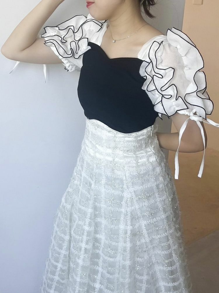 Dazzlin 肩膊荷葉邊上衣