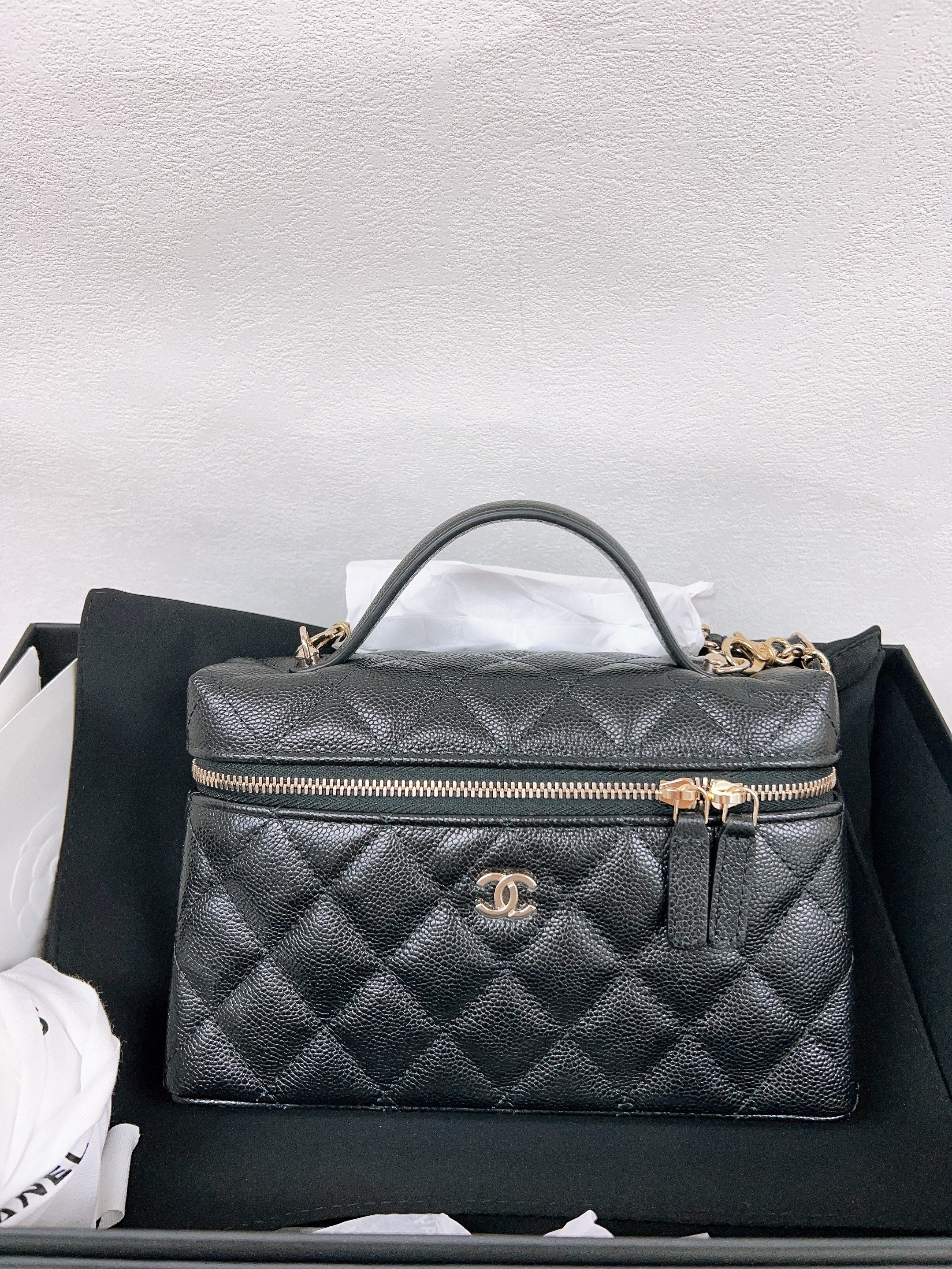 *Brand New* Chanel LP vanity (black caviar/ GHW)