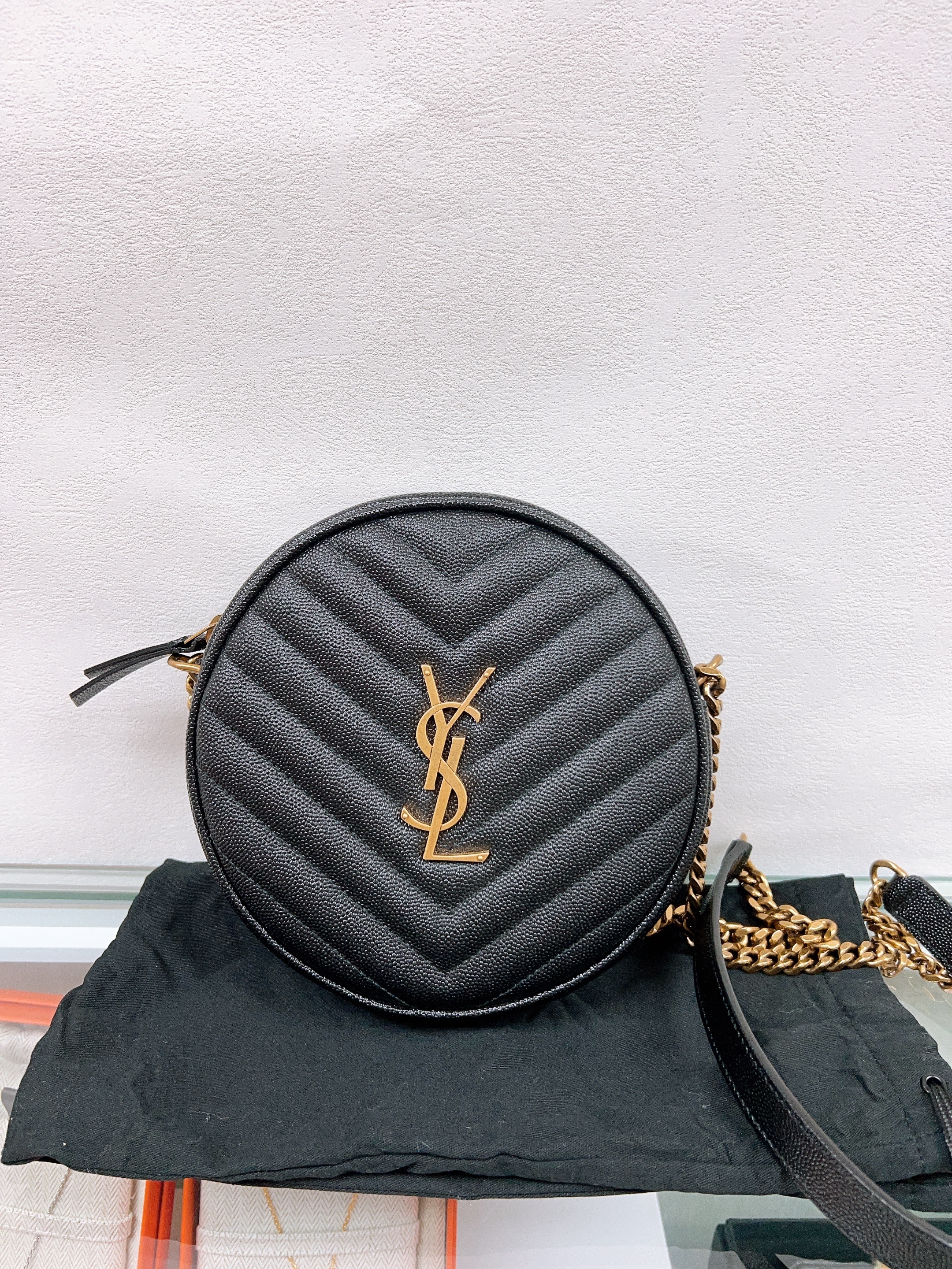 YSL Saint Laurent round bag (black/ GHW)