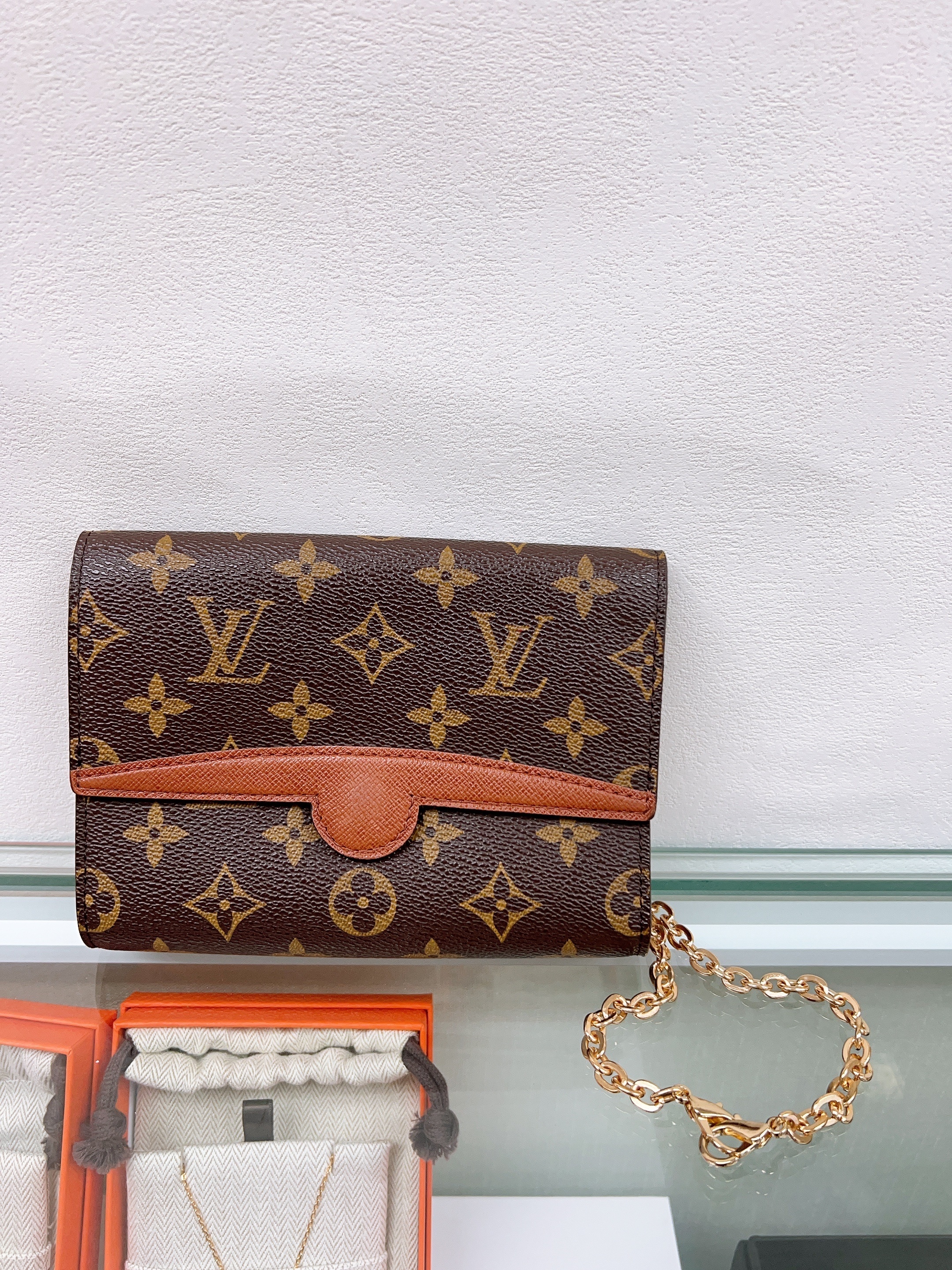 Lv belt bag / cross-body bag vintage