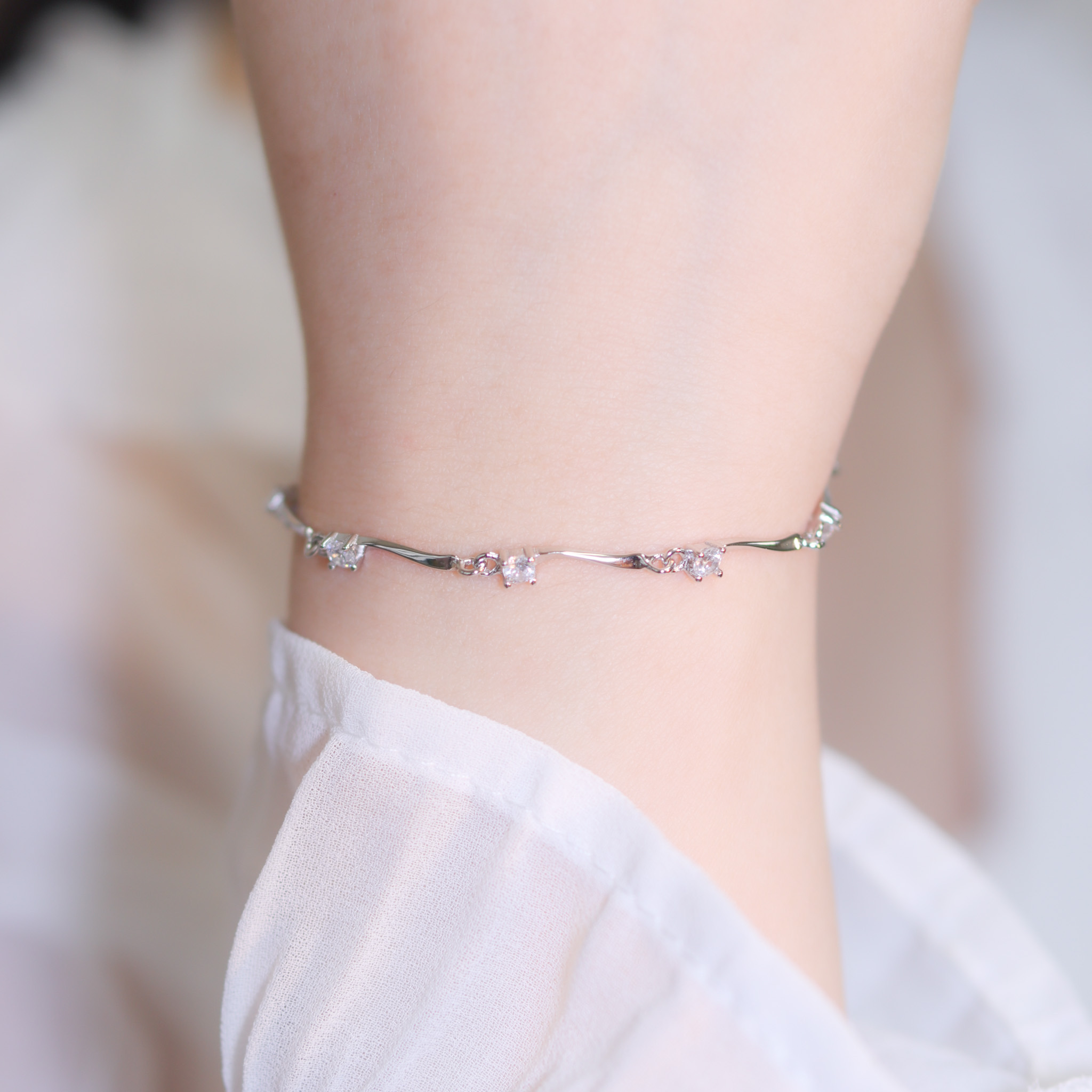 | 925純銀・白金  | 轉身是閃耀軟手鐲 （白色 / 紫色） | BR1279 |