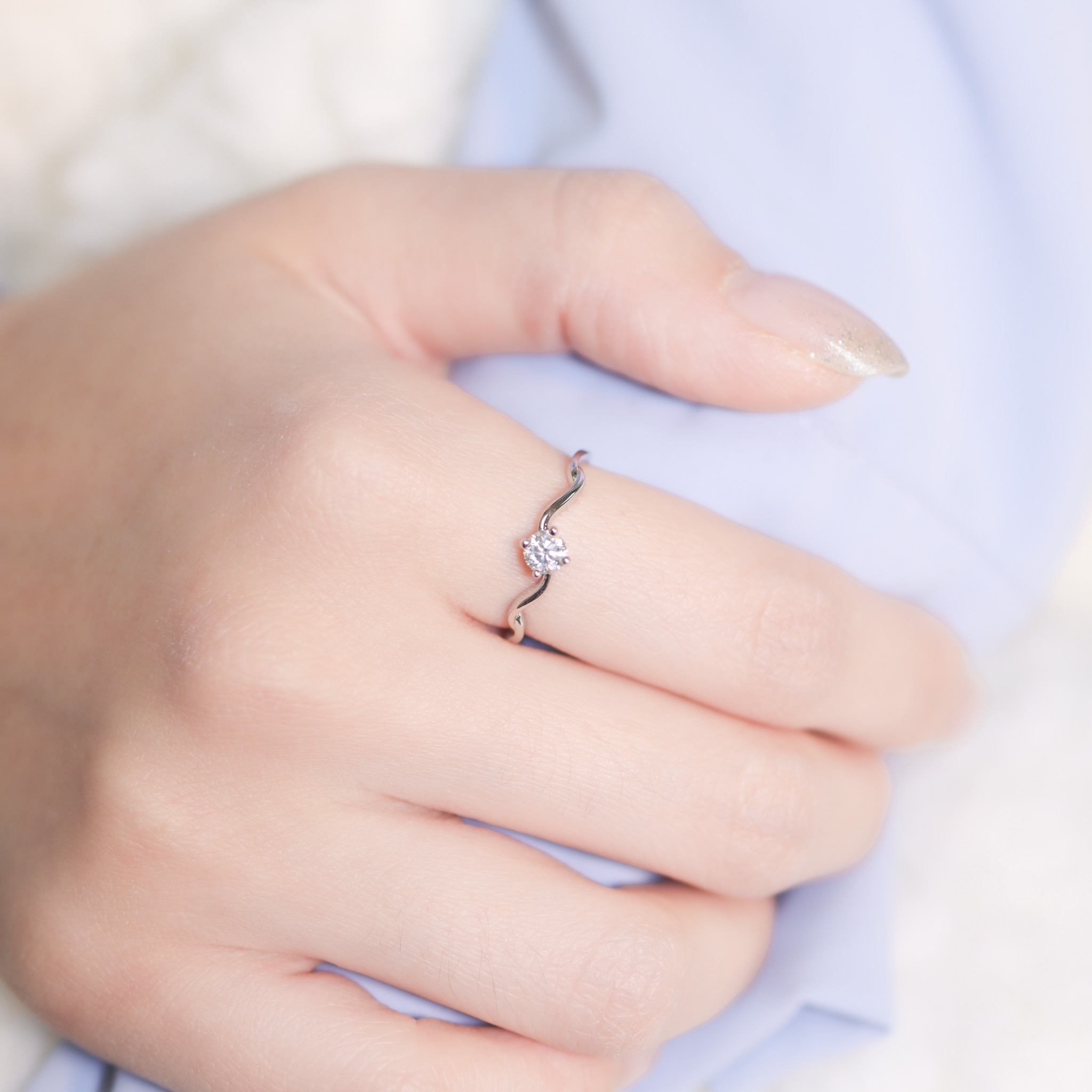 | 925純銀・ 白金 ・莫桑石 | 愛意循環戒指 | RI0803 |