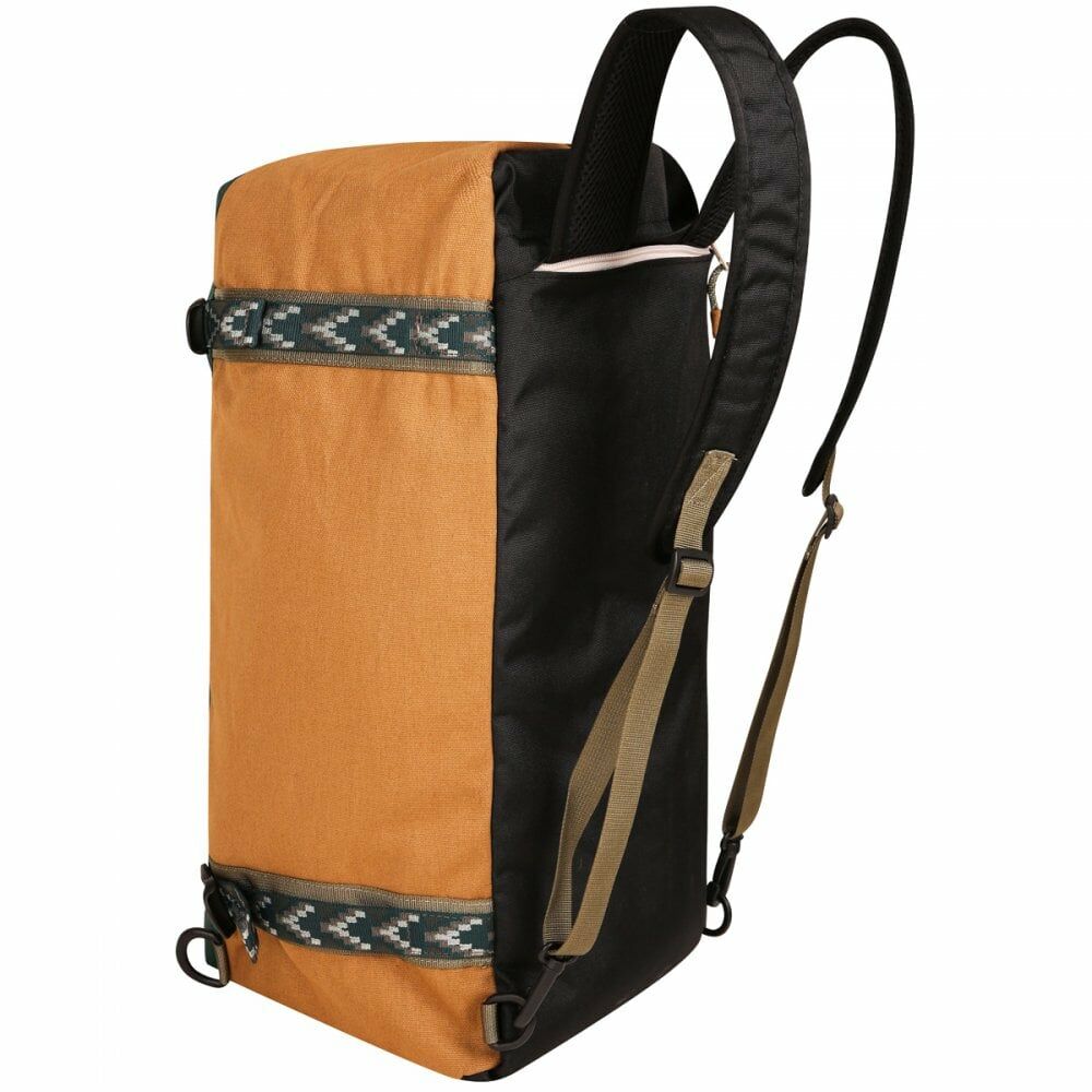 KAVU. Little Feller #9251 ( 1545 Forest Park )