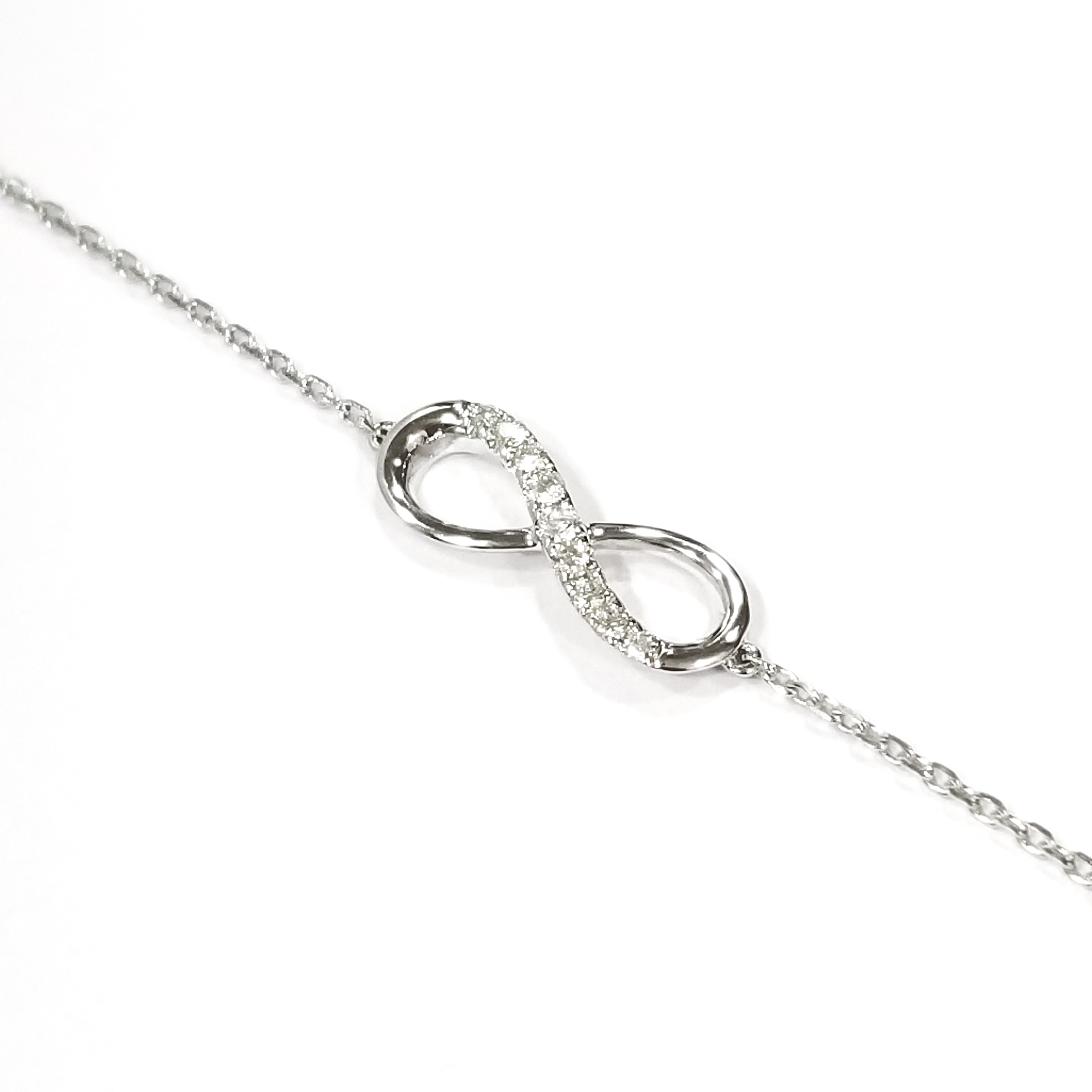 18K白金天然鑽石8字手鏈