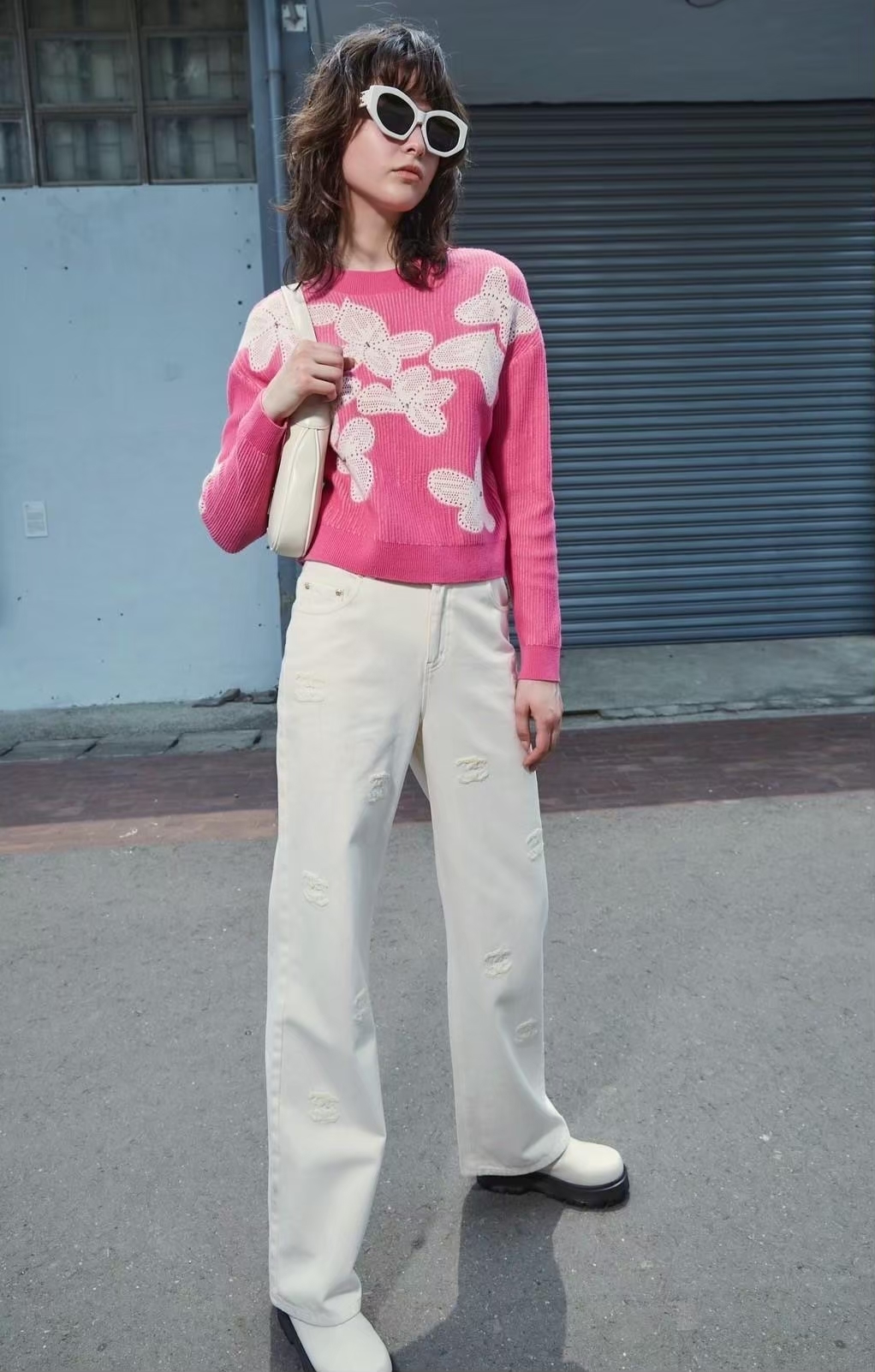 BD15216A1 亮粉花語立體花瓣刺繡針織上衣