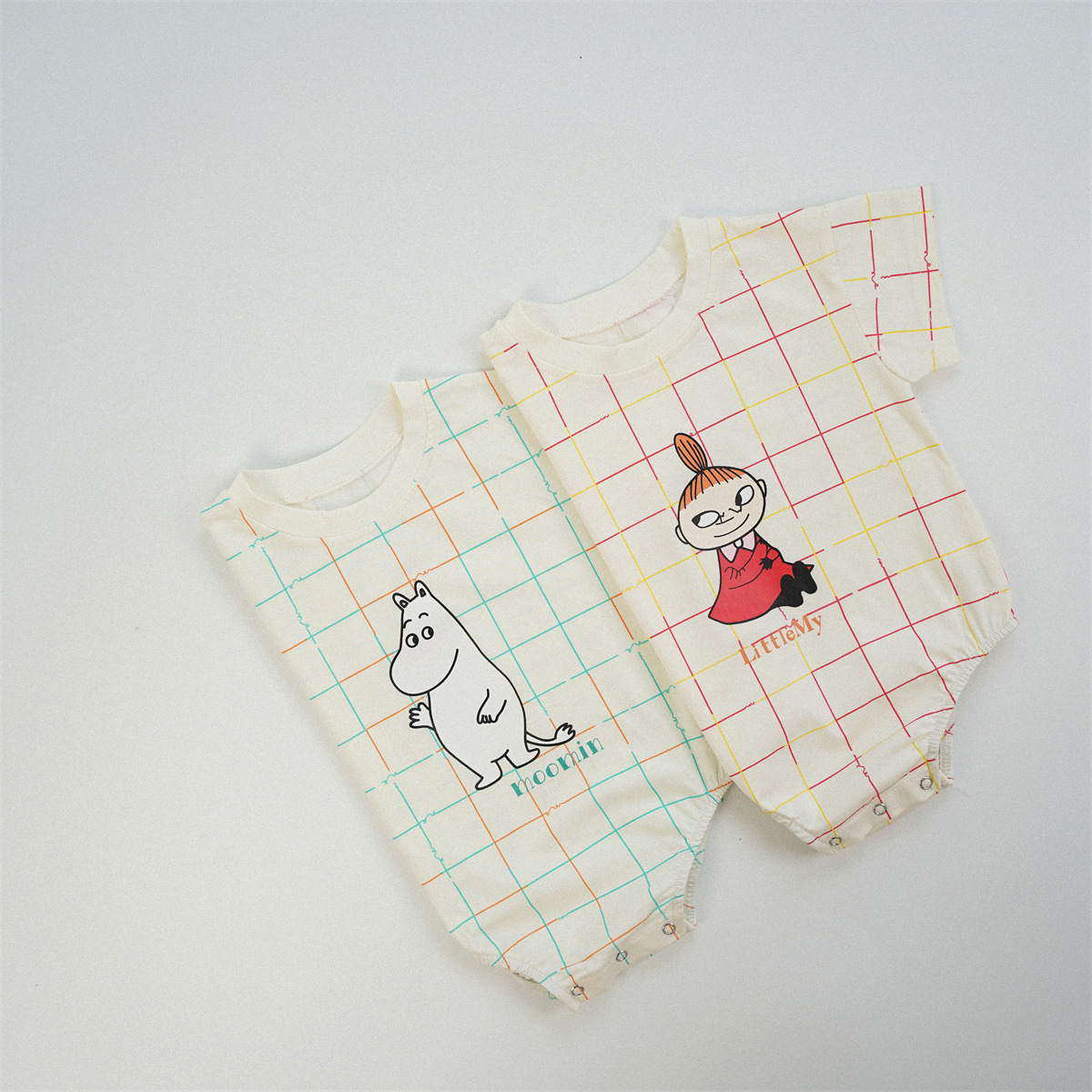 𝐌𝐨𝐨𝐦𝐢𝐧 娒明一族 格仔包屁衣