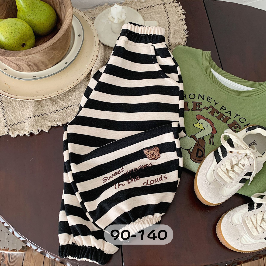 刺繡小熊橫條長褲