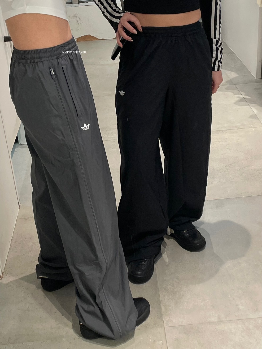 Adidas Originals 巴黎世家平替款 拉鍊三線鬆緊寬褲  黑色/灰色