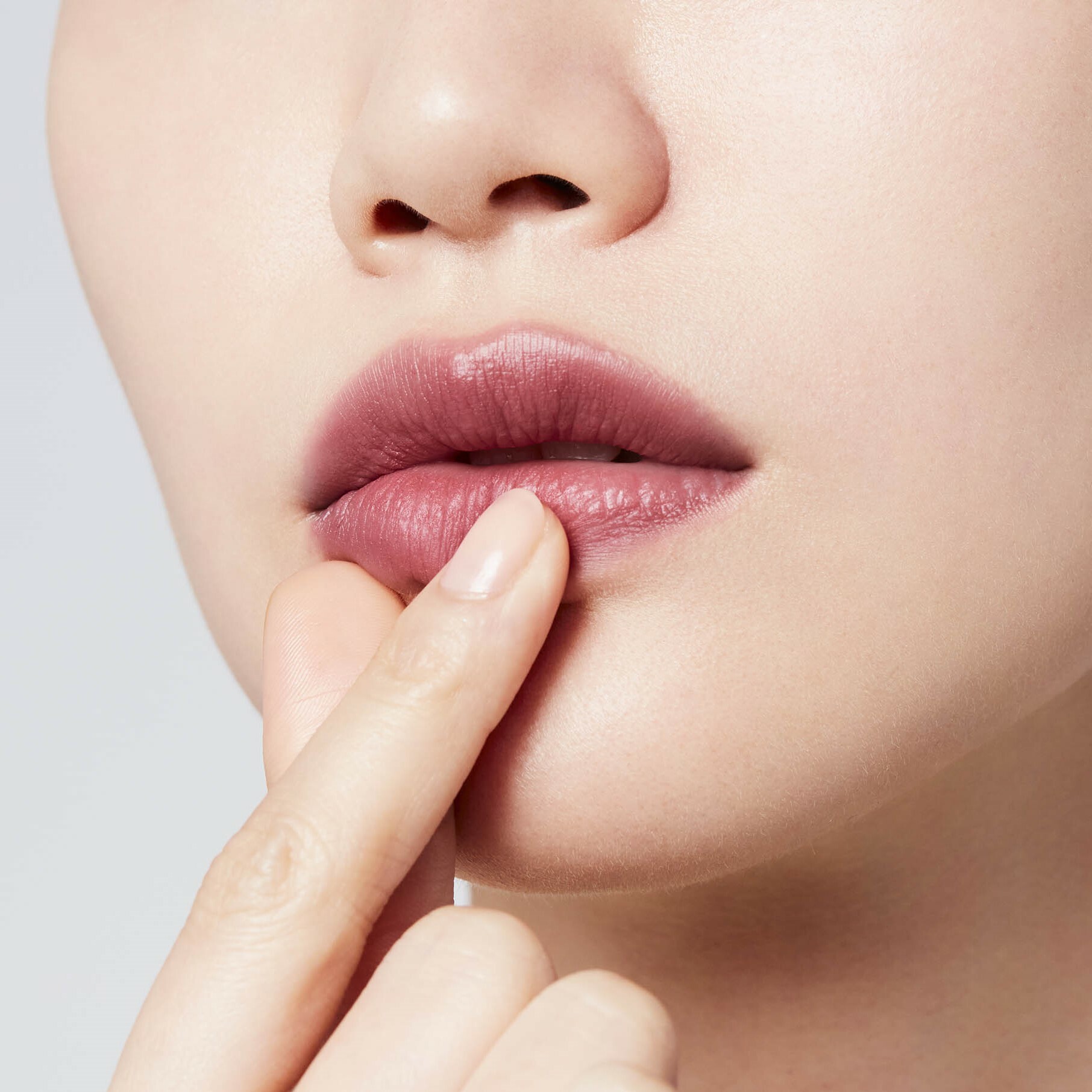 KANEBO 持色柔嫩霧感唇膏 ．B105 Nostalgic Mauve