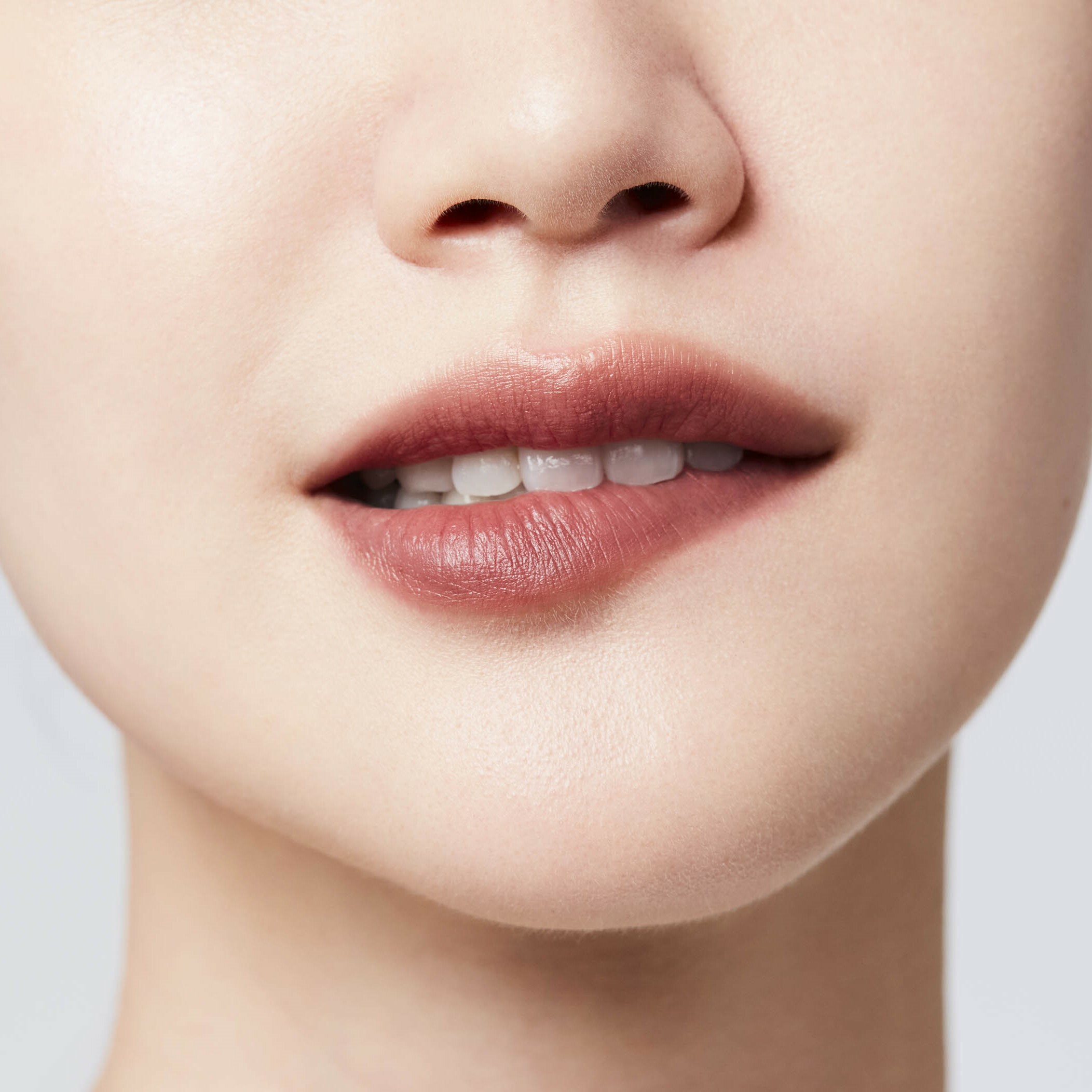 KANEBO 持色柔嫩霧感唇膏．B101 Clove Warm