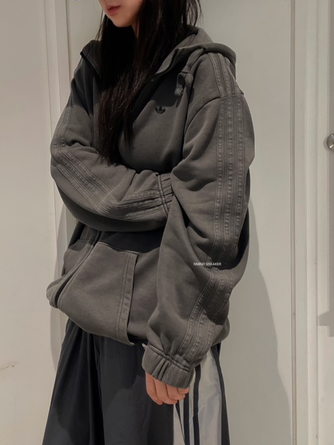 Adidas Originals 水洗刷舊連帽外套 深灰
