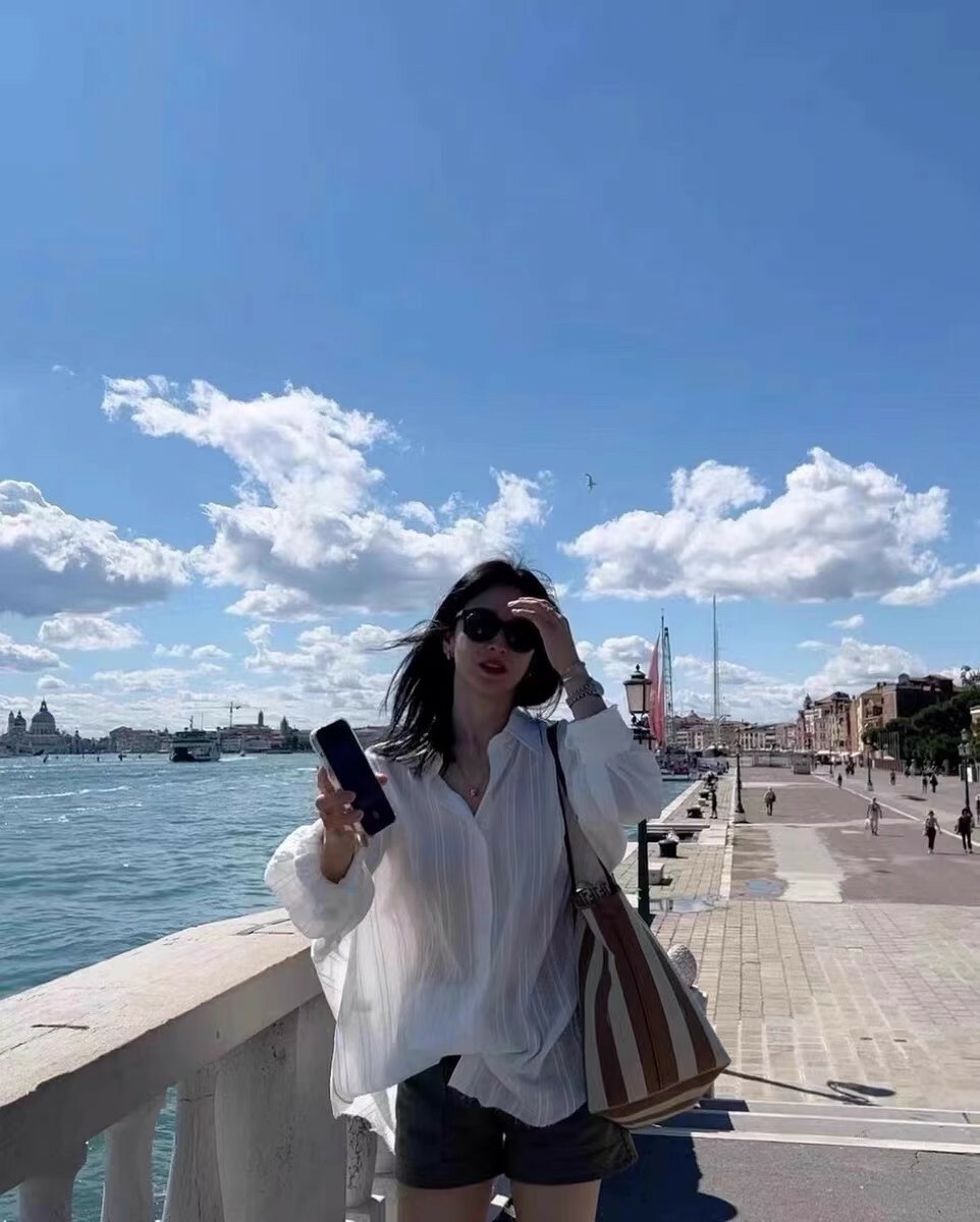 宋慧喬同款 休閒條紋白襯衫