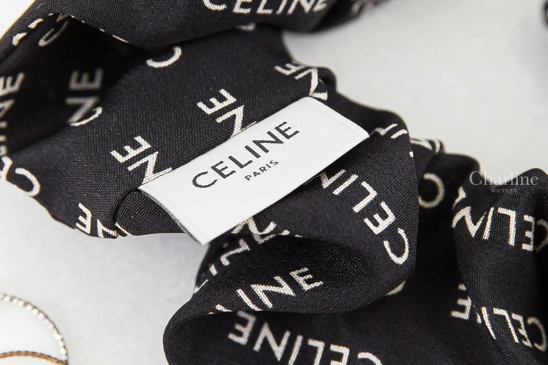 Celine Celine Scrunchy Rayure In Silk And Brass With Gold Finish 黑底白字金色凱旋門絲質髮束-Charline Boutique 精品代購