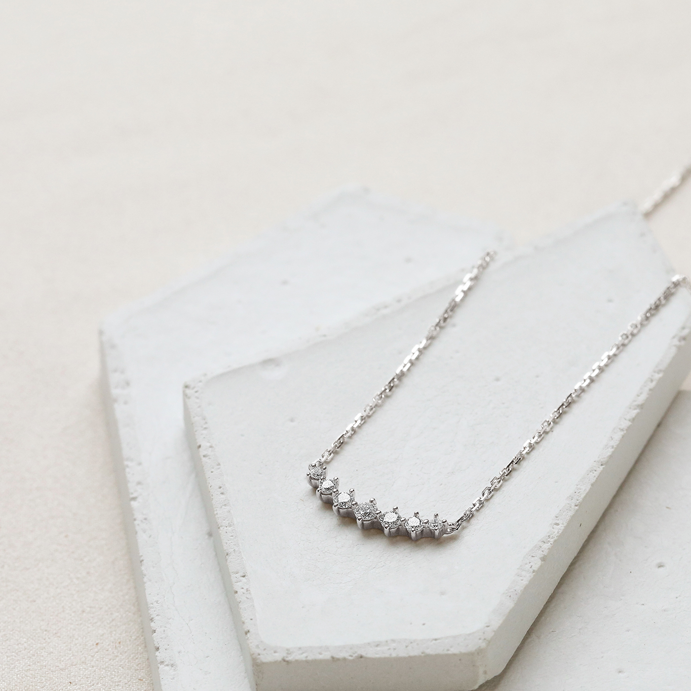 甜蜜微笑 — 30分鑽石項鍊