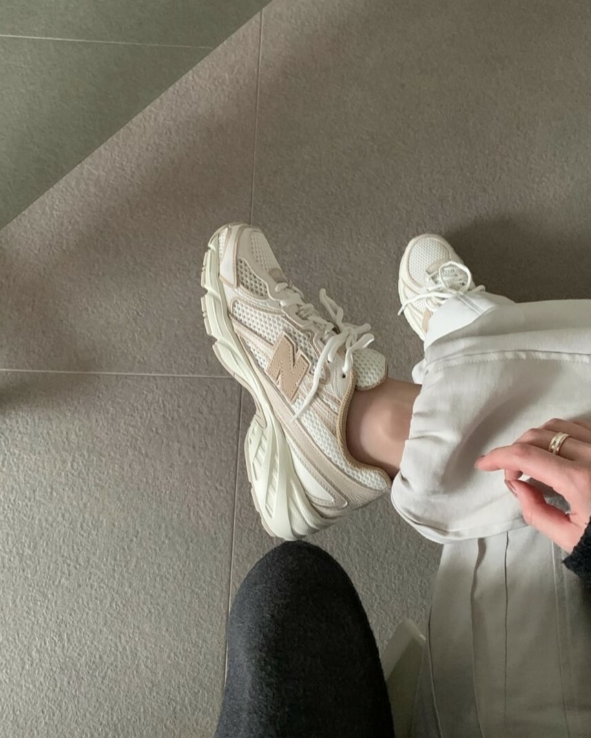 New Balance 740 溫柔奶茶