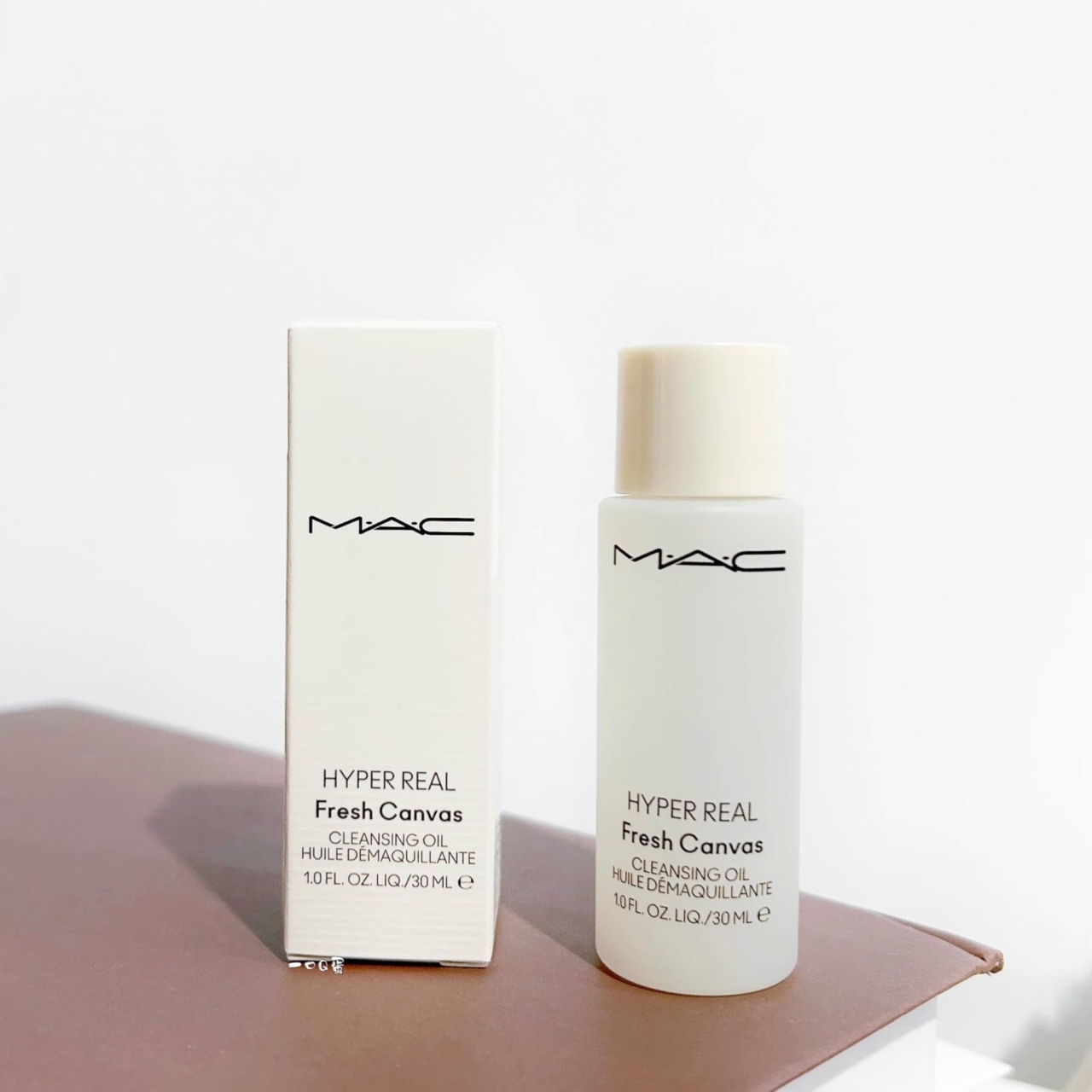 MAC 超奇肌清爽花瓣淨妝油