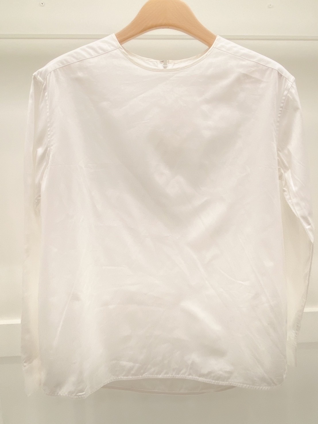 後拉鏈蝴蝶結長袖薄衫