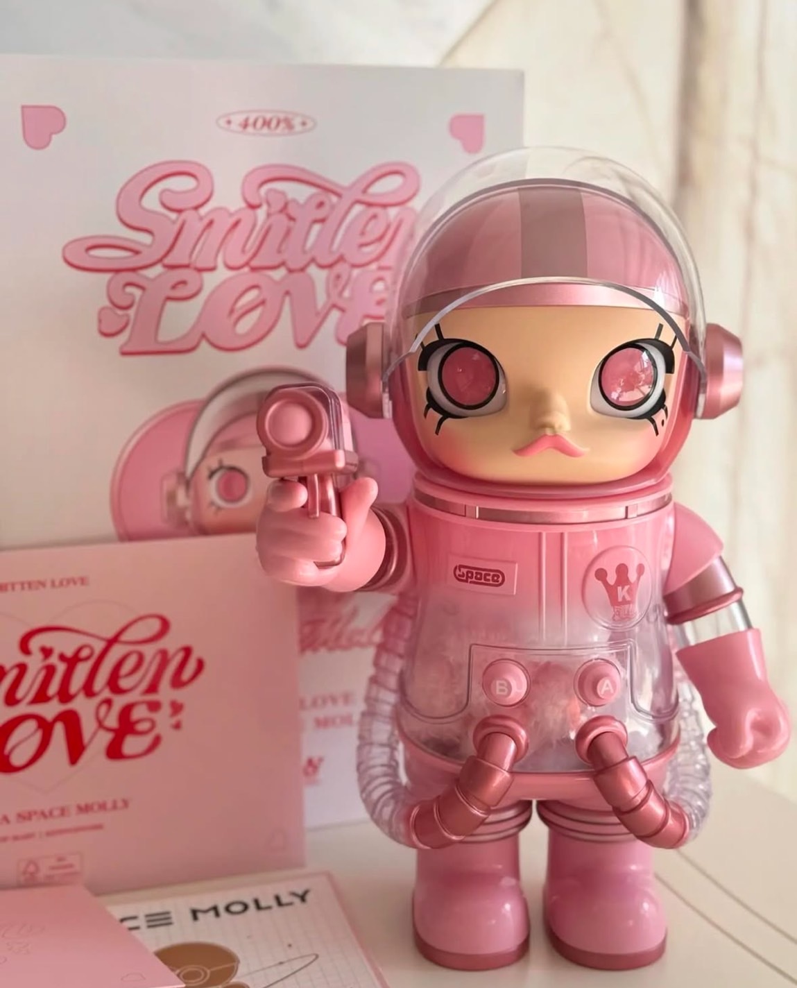 MEGA SPACE MOLLY 400% 心悅 公仔 擺設 立體畫