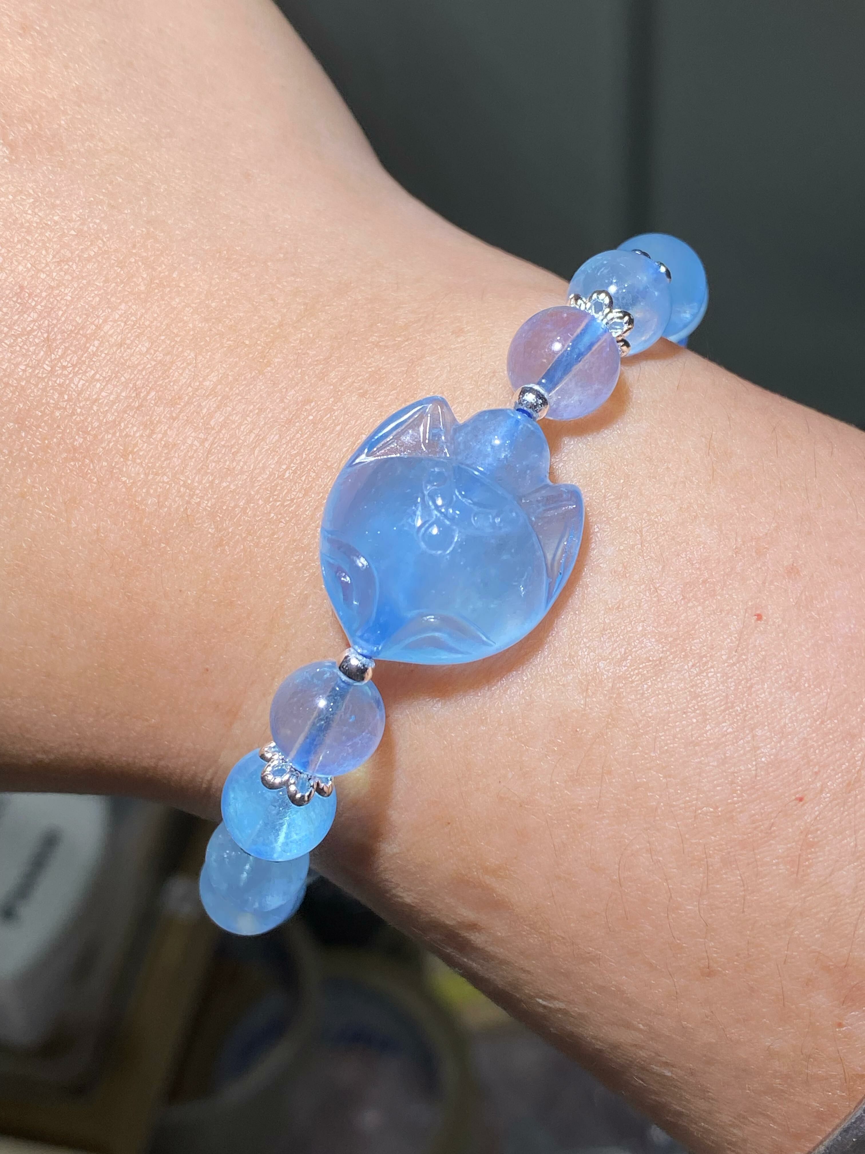 海藍寶狐頭手狐