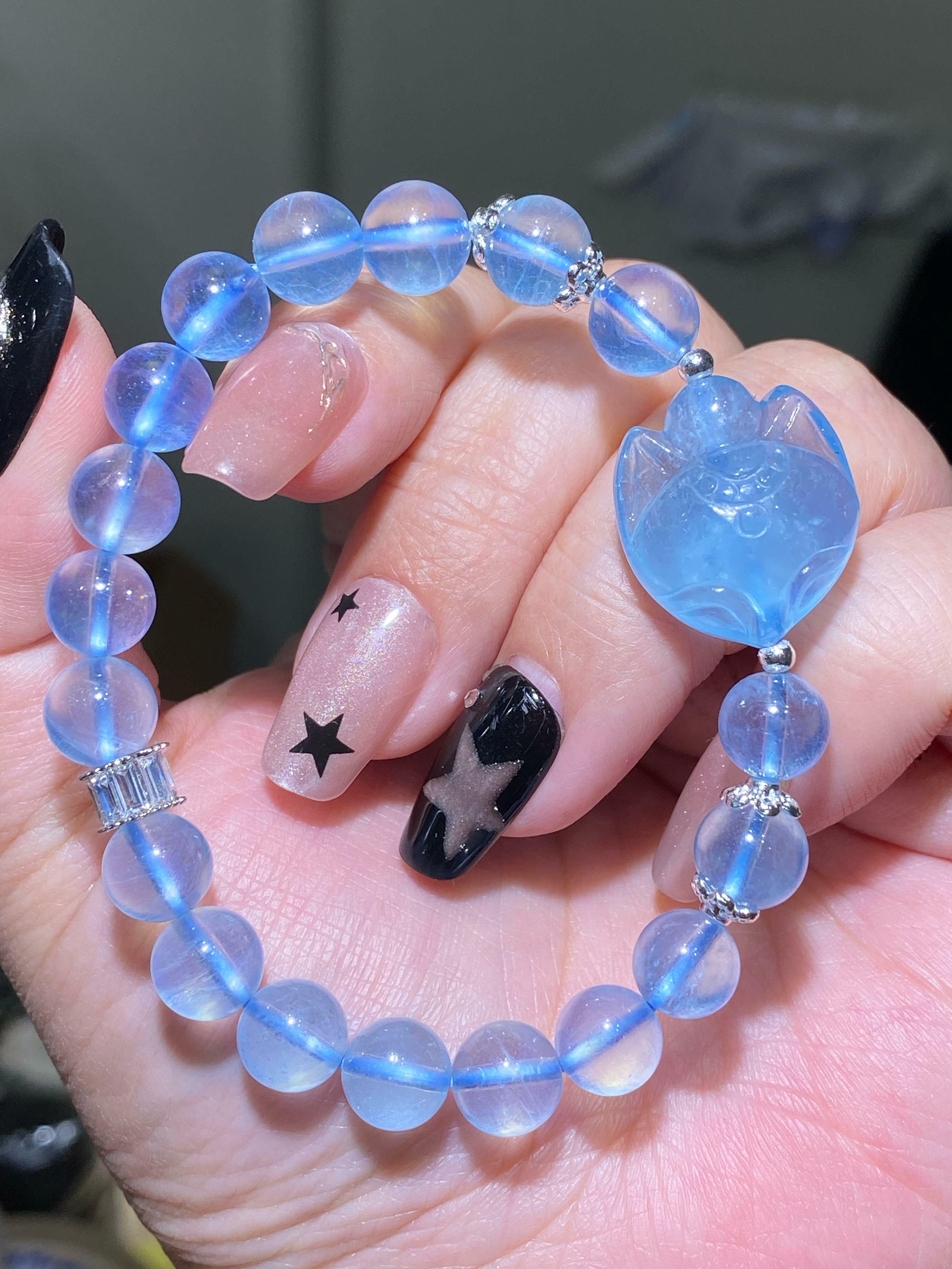 海藍寶狐頭手狐