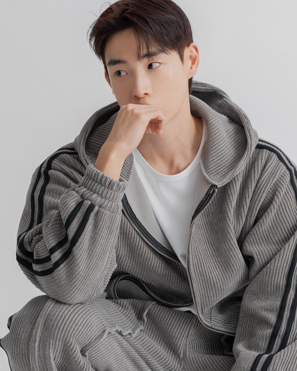 羅素絨布連帽拉鍊外套