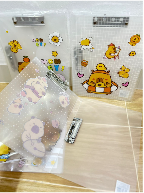 卡皮巴拉A4文件夹（款式随机）