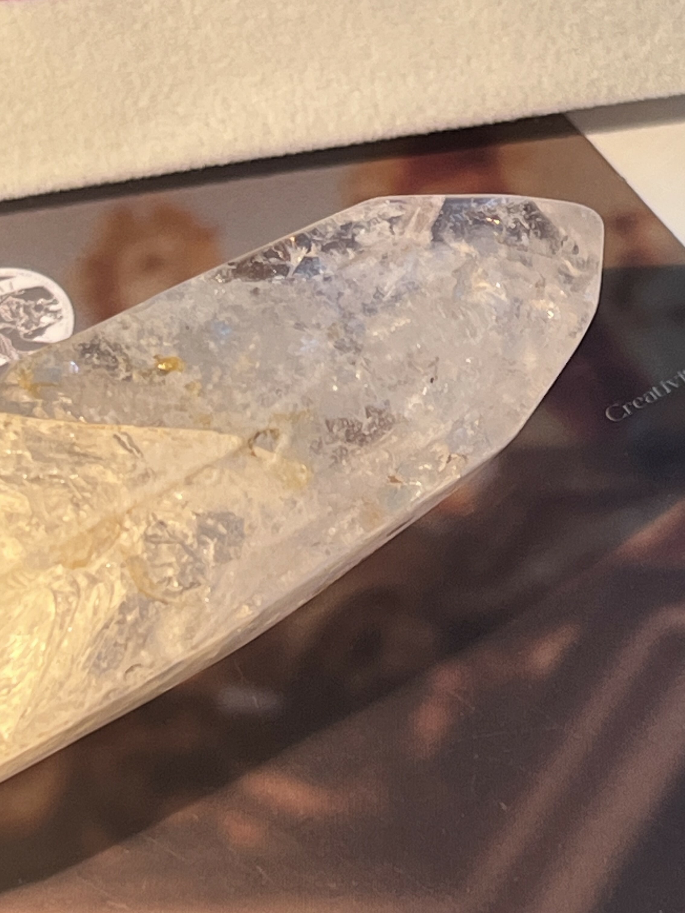 油膽水晶 Petroleum Quartz