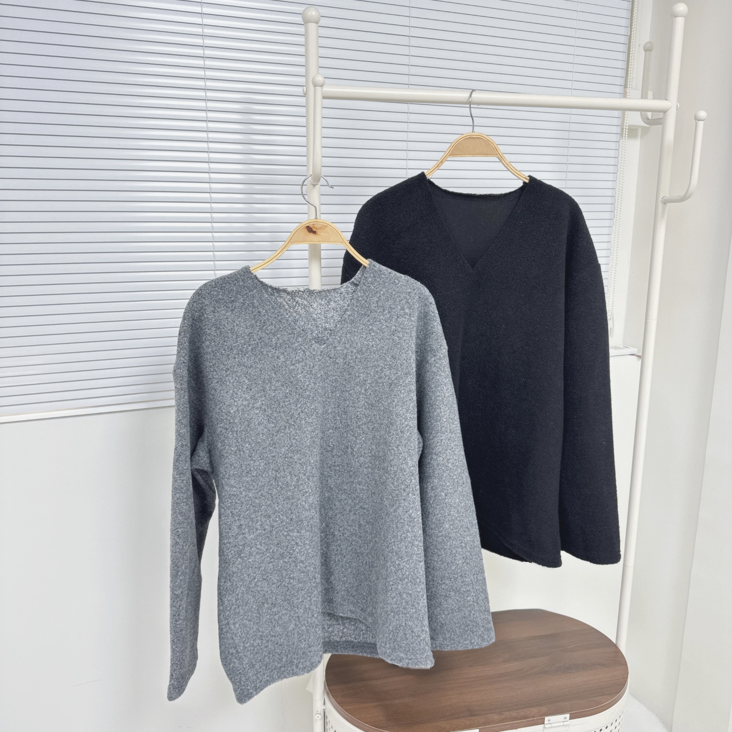 【Hoi2推介】A113-A114 V領淨色毛衣