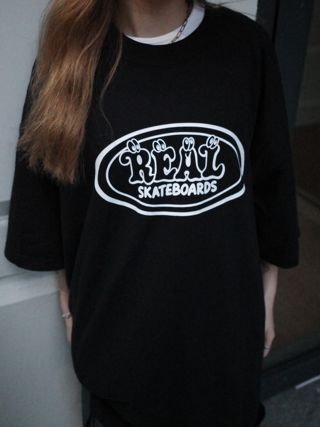 <快速出貨>VISTY REAL SKATEBOARDS TEE  滑板人後圖 黑