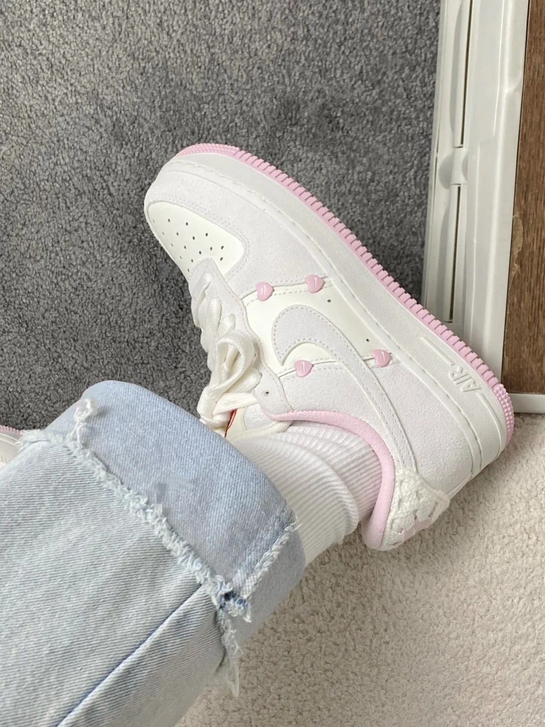 #現貨供應 NIKE AIR FORCE 2025 情人節限定 粉白 愛心 HV5992-111