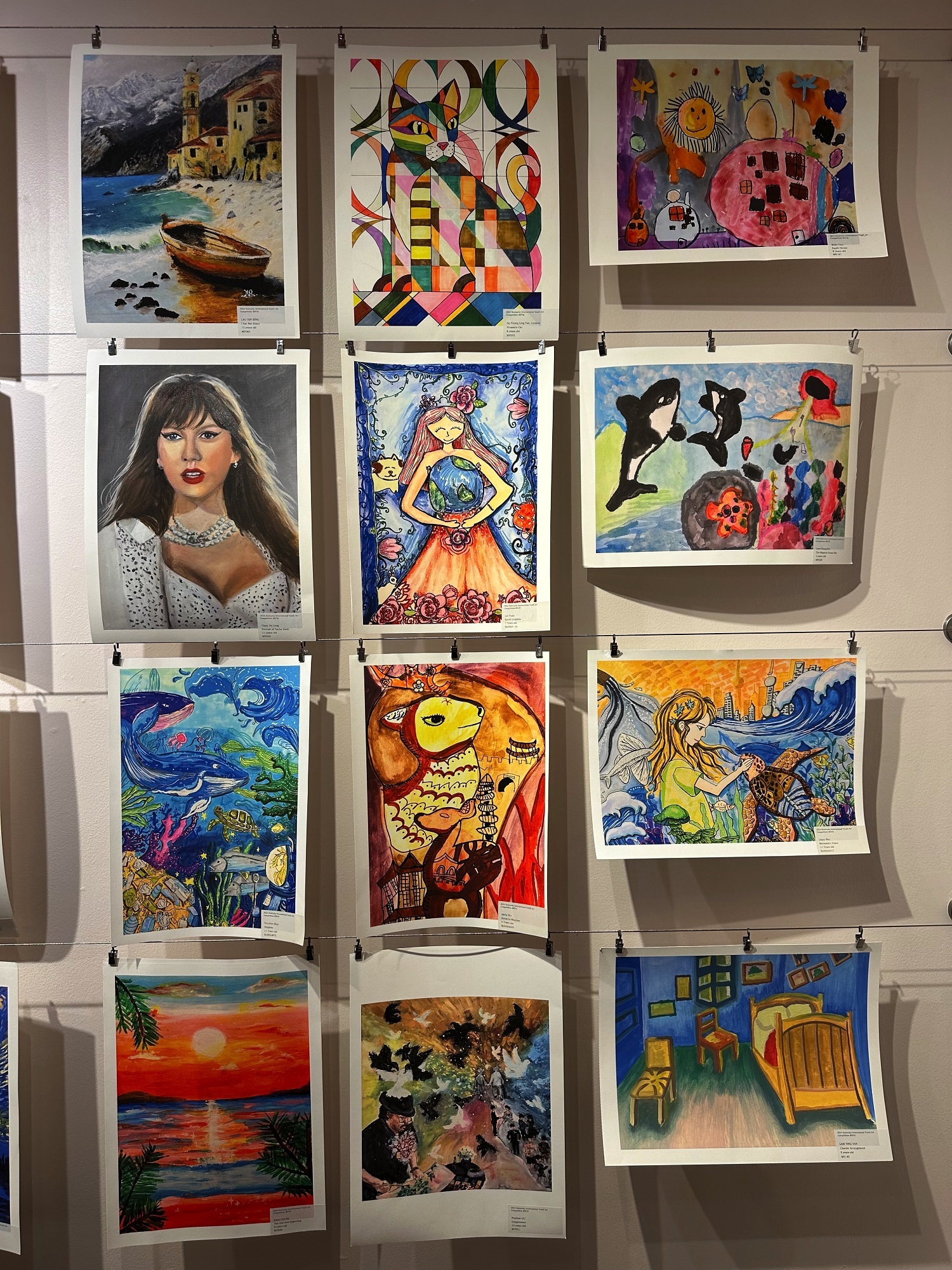 美國國際兒童繪畫比賽展覽作品圖_現場拍攝