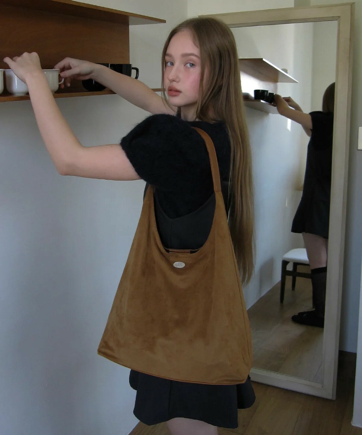 Dumaro - Merci Suede Shoulder Bag (Camel)
