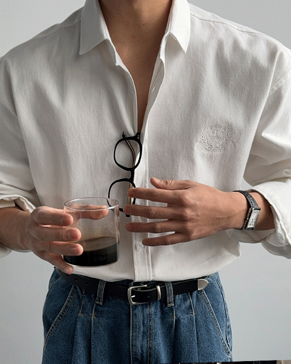 月桂刺繡水洗襯衫