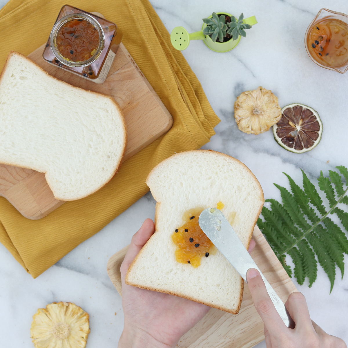 🍯 Handcrafted Fruit Jam  Made from Taiwanese fruits, slow-cooked with no artificial flavors. Pairs perfectly with toast, yogurt, or desserts.  🔹 Recommended Flavors: ✔ Passionfruit + Pineapple – Bursting with tropical sweetness. ✔ Roselle + Strawberry + Rose – A balanced blend of tart and floral notes.
