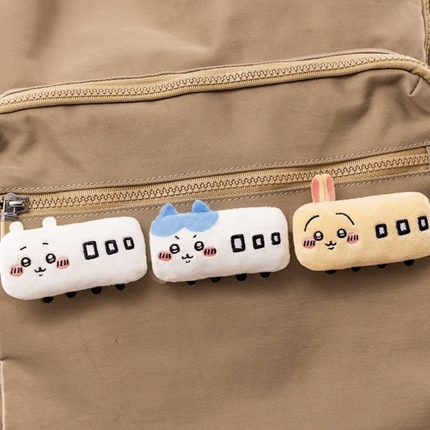 CHIIKAWA吉伊卡哇 火車別針 徽章 毛絨