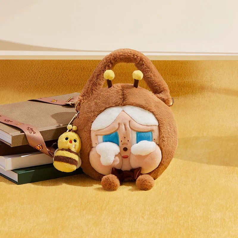 POPMART  crybaby 哭哭蜜蜂斜背袋