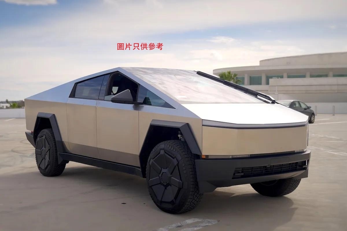 41 ﾄﾐｶﾌﾟ ﾃｽﾗ ｻｲﾊﾞｰﾄﾗｯｸ (仮)