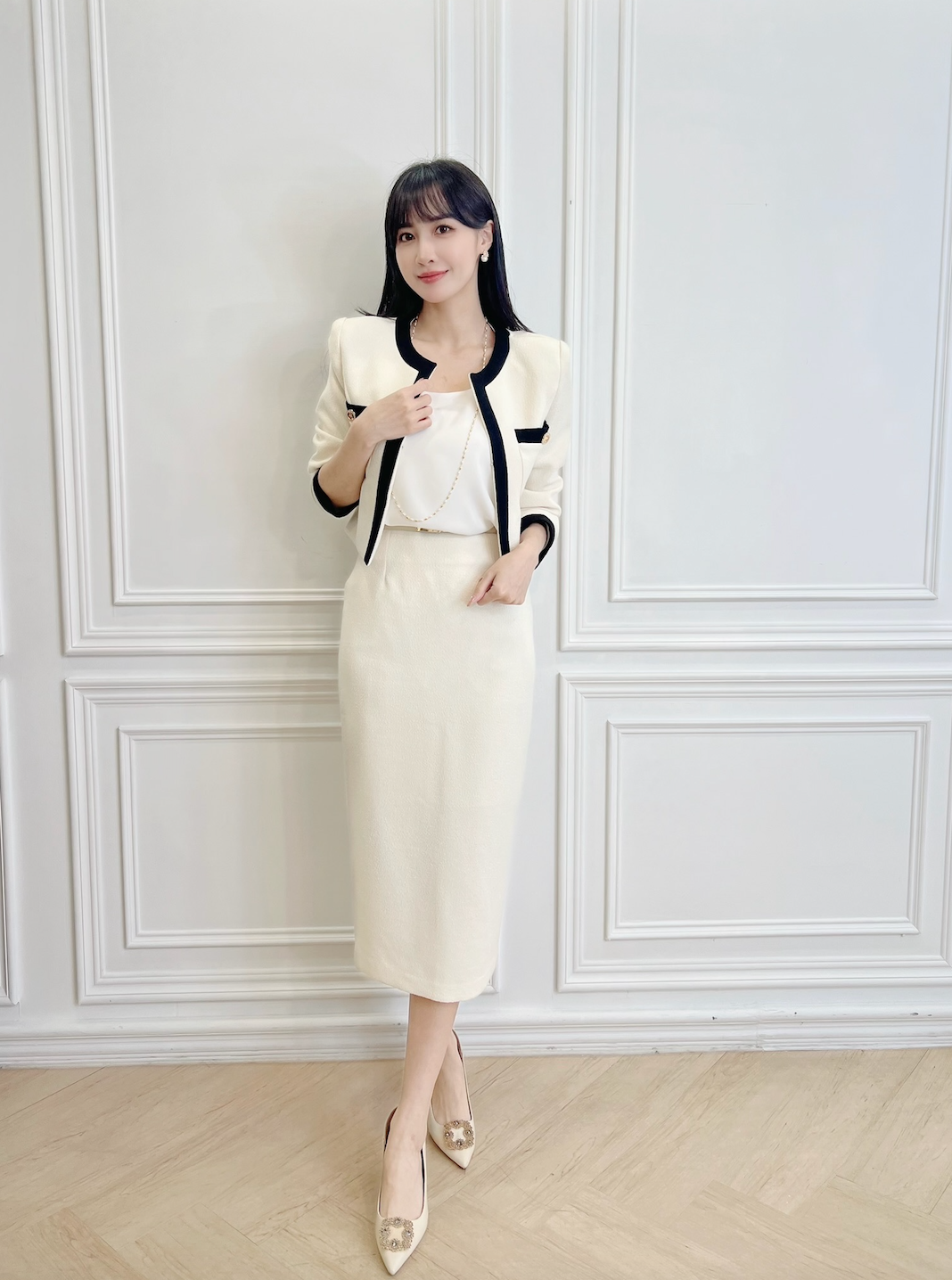 經典小香風!撞色滾邊套裝