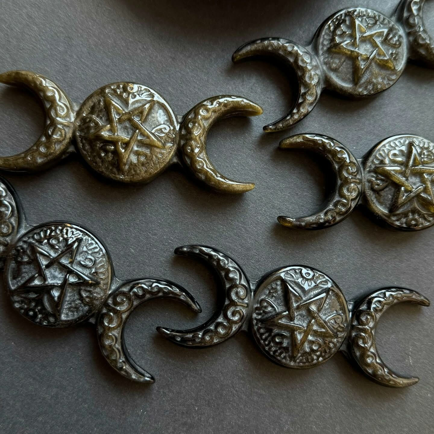 [原石] 金曜石 三相月