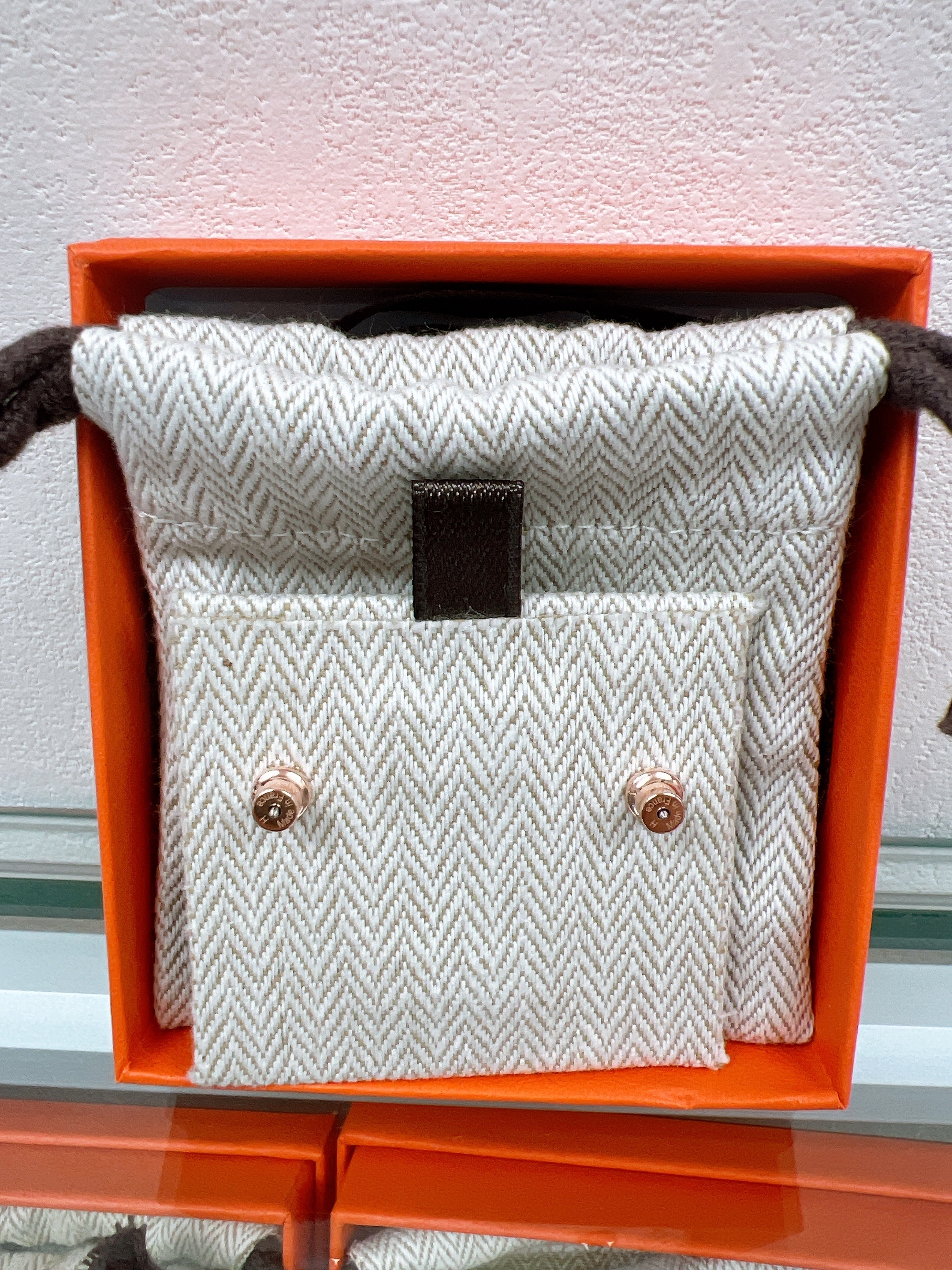 *Unused* Hermes mini pop h earrings (marron glace/ rose gold)